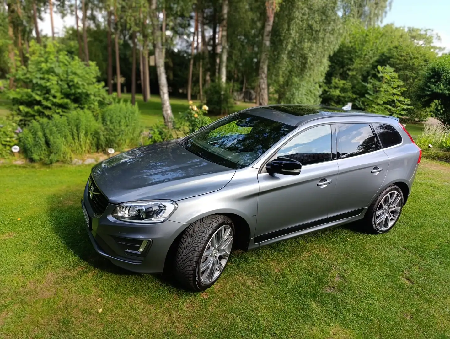 Volvo XC60 XC60 D5 AWD Polestar R-Design Grau - 2