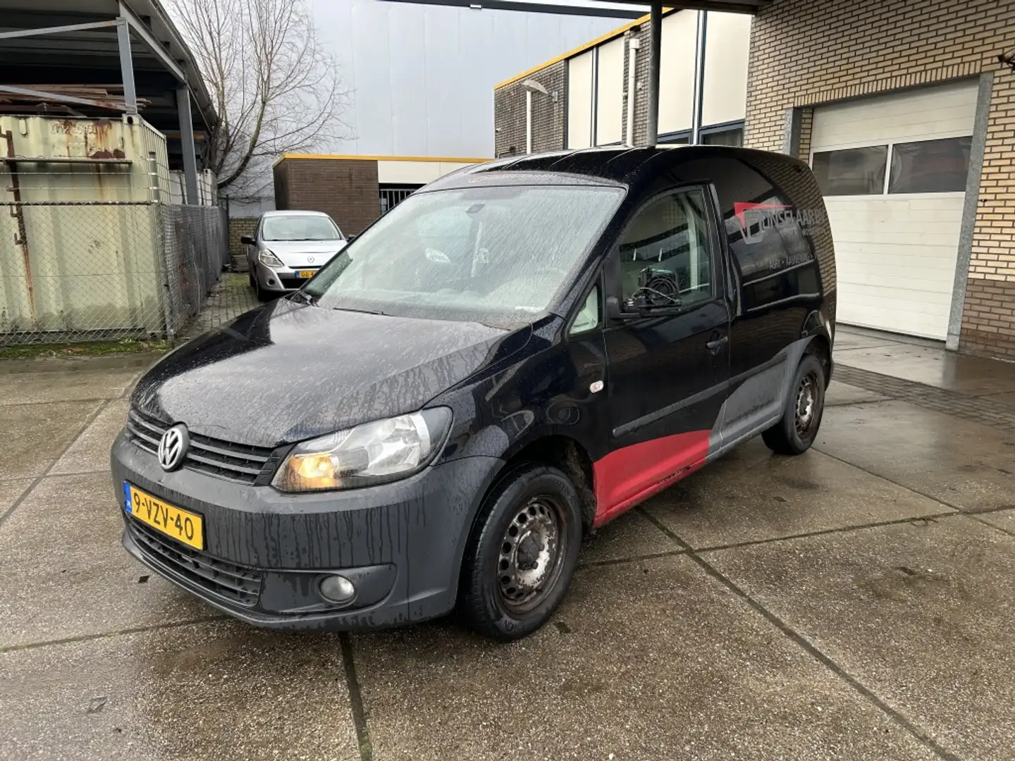Volkswagen Caddy 1.6 TDI Schwarz - 1