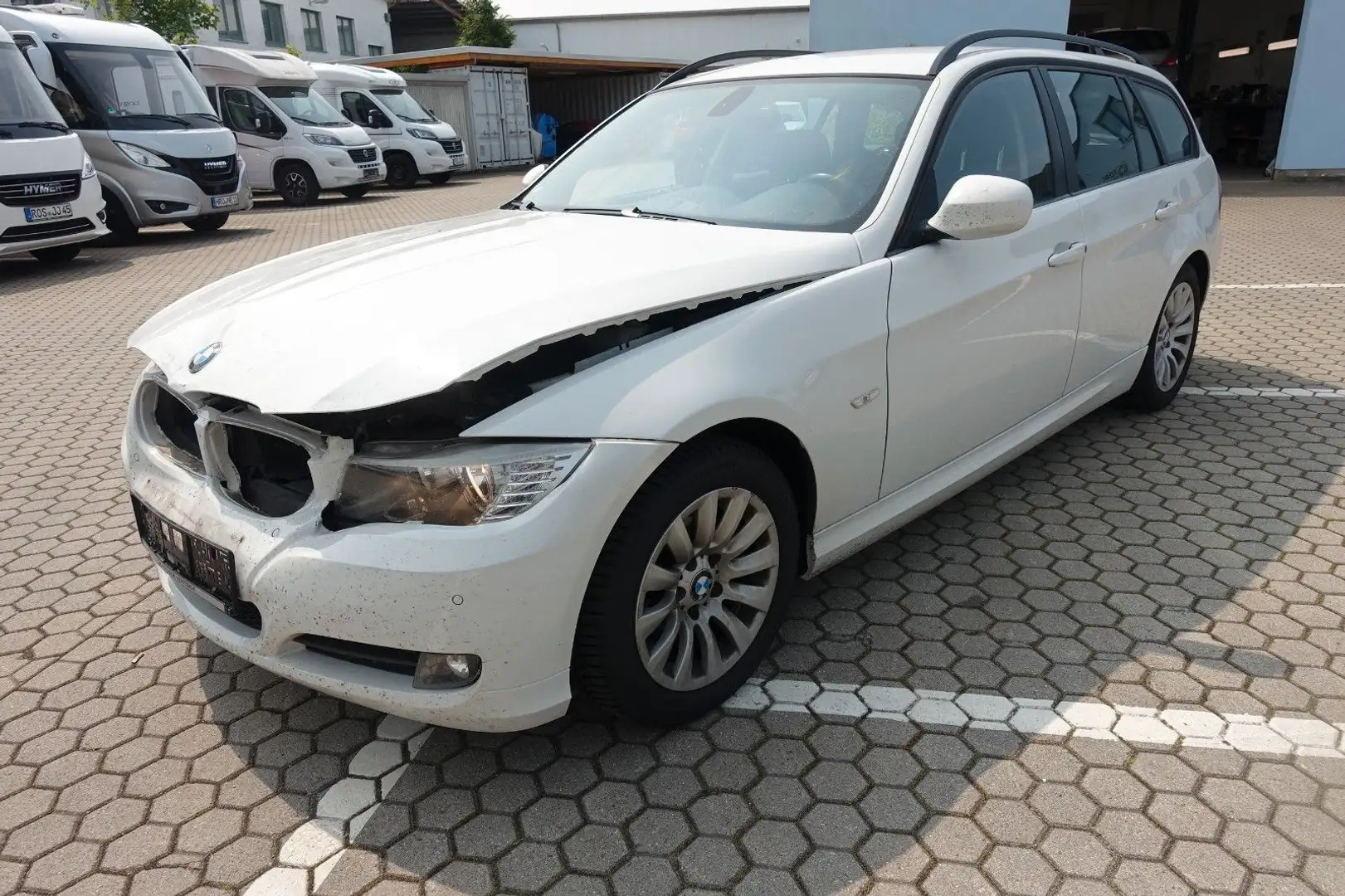 BMW 320 d Touring*SHZ*NAVI PROF.*PDC* Bianco - 1