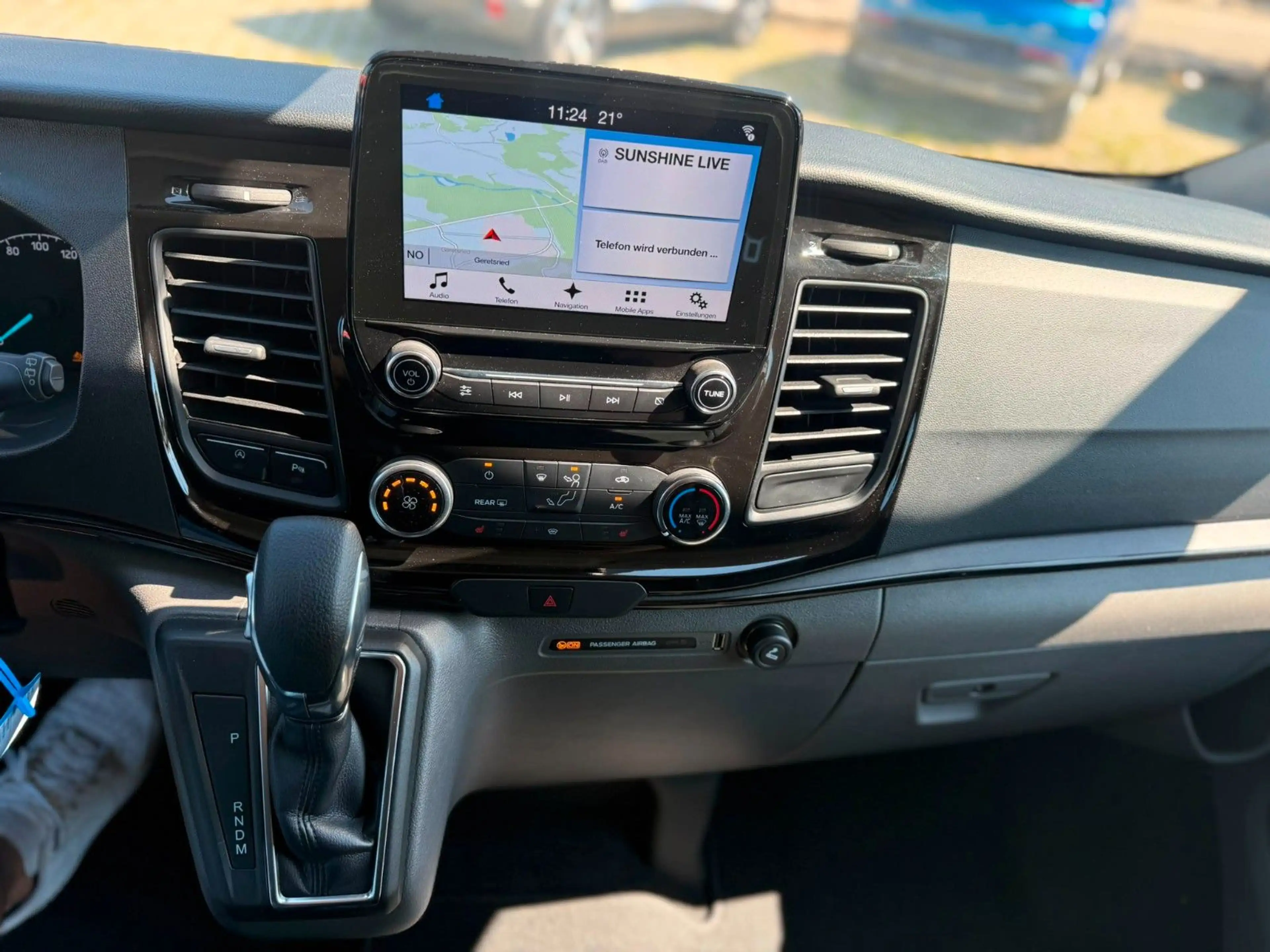 Ford Tourneo Custom 2.0 TDCI — photo 11