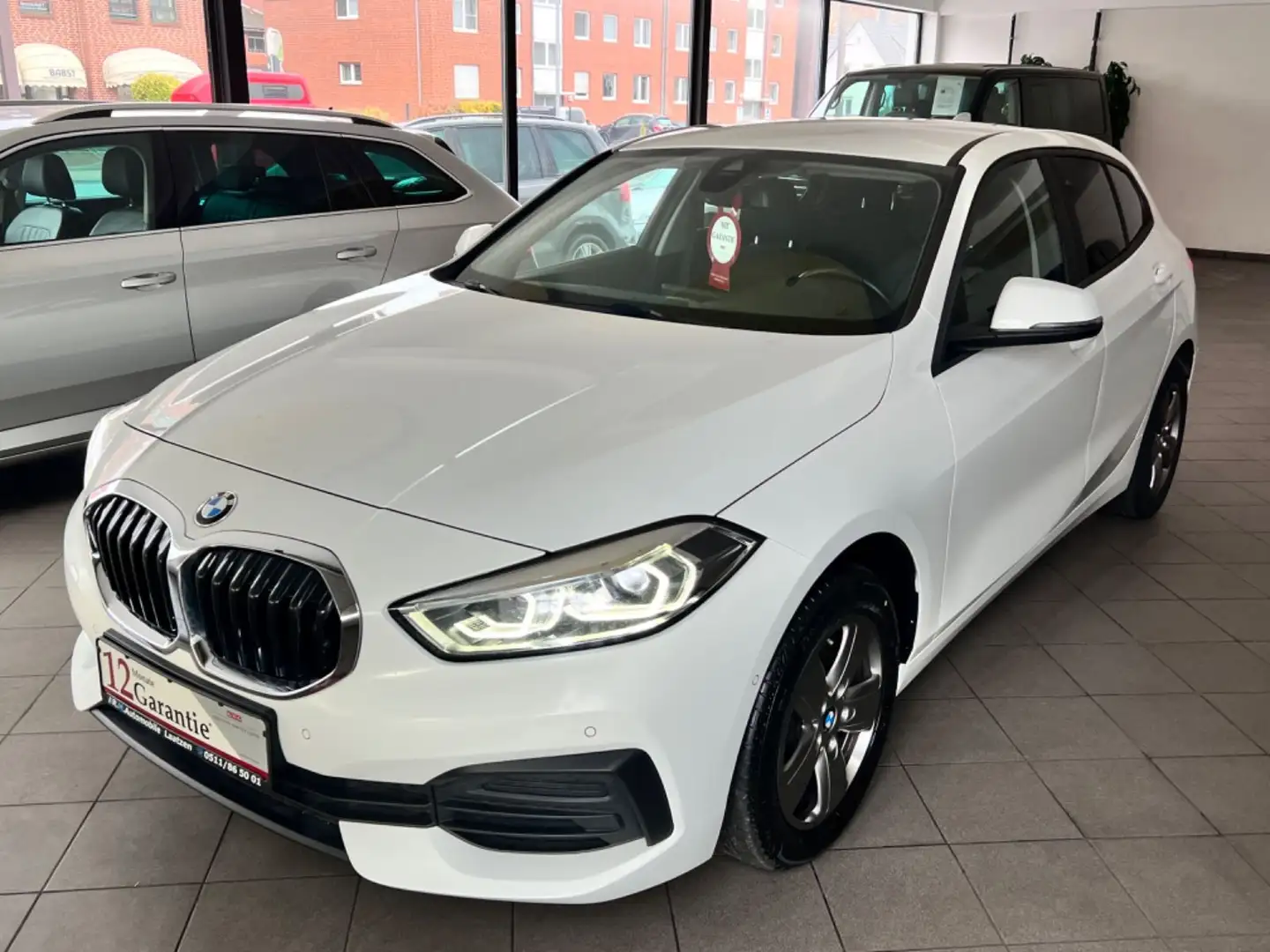 BMW 116 d Advantage Automatik~Driving Ass~Kamera~Navi Blanc - 2