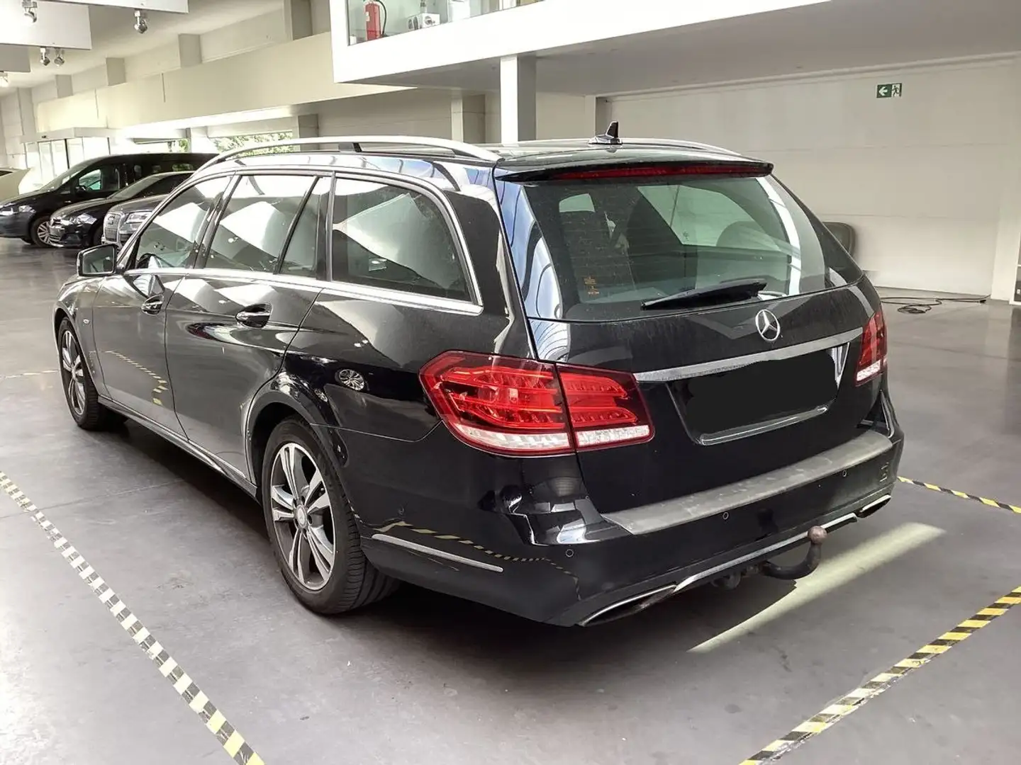 Mercedes-Benz E 200 E 200T CDI Edition-Avantgarde/LEDER/LED/AHK/Comand Negru - 2