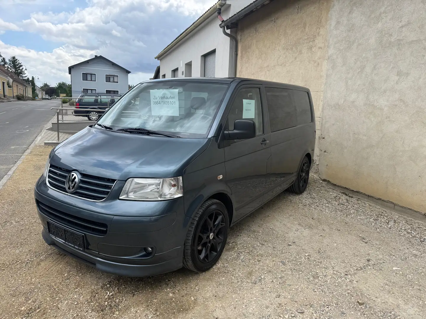 Volkswagen T5 Kombi MD-Kombi 2,5 TDI 4motion D-PF Grau - 1