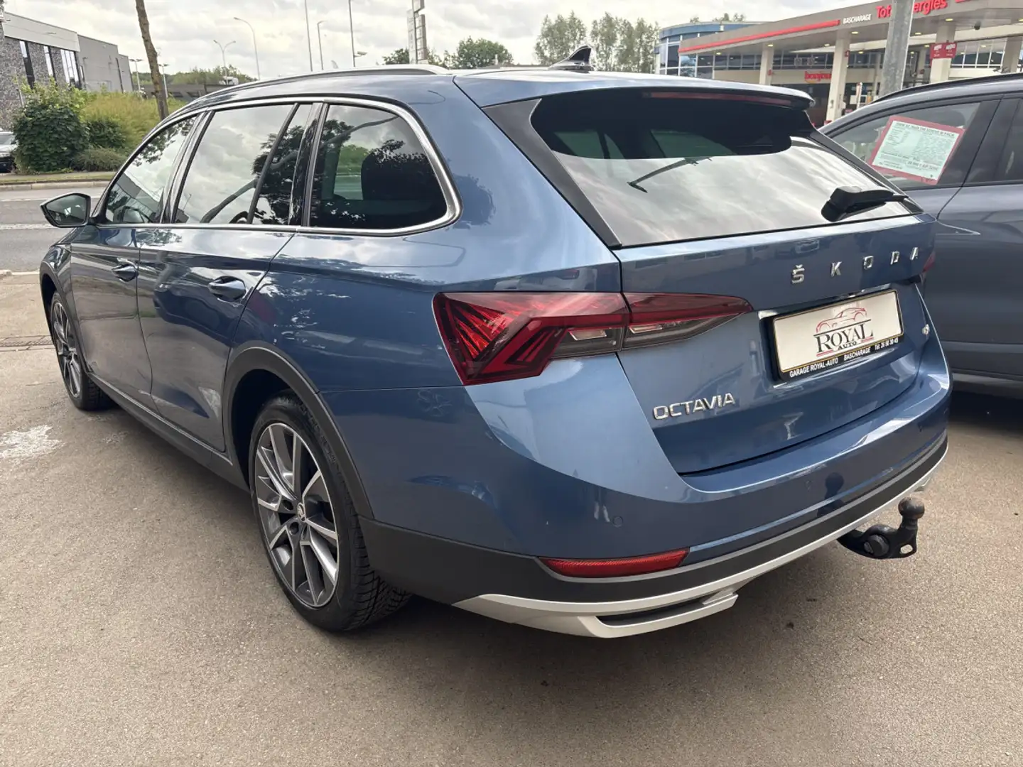 Skoda Octavia SCOUT 4X4 200 DSG * GARANTIE 36 MOIS * Bleu - 2