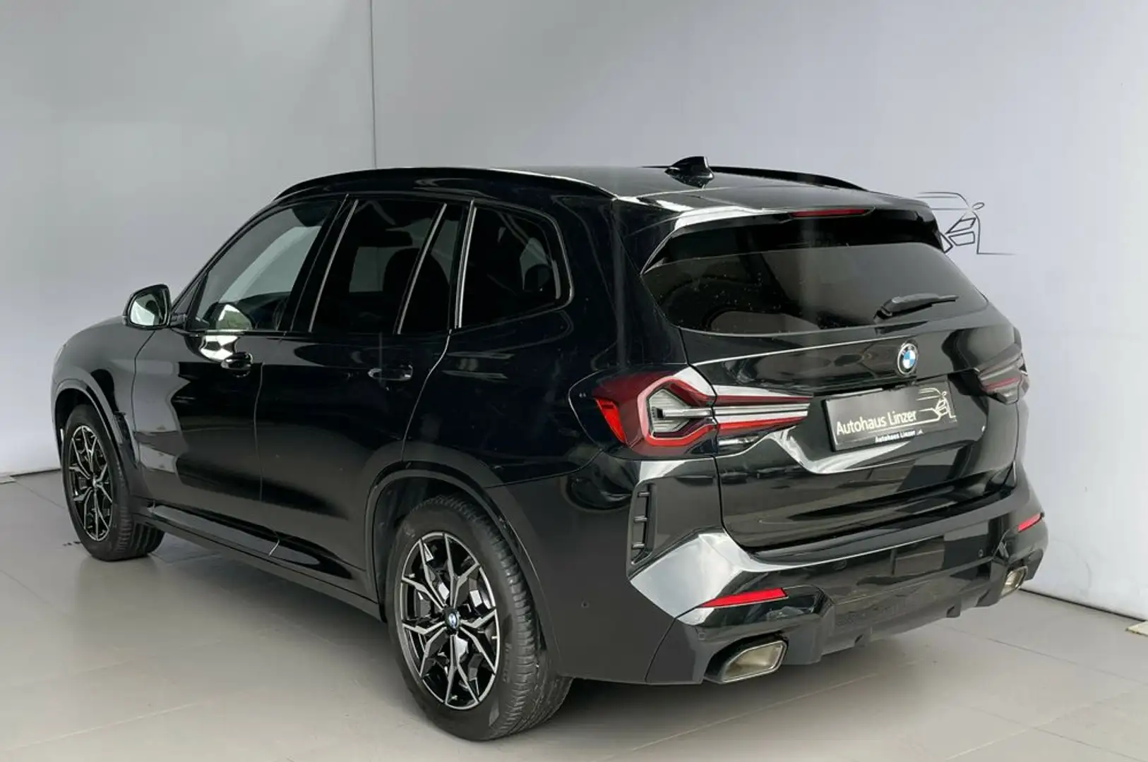 BMW X3 xDrive20d M-Sport *LED*AHK*MEMO*KeyGo*LenkradH* Schwarz - 2