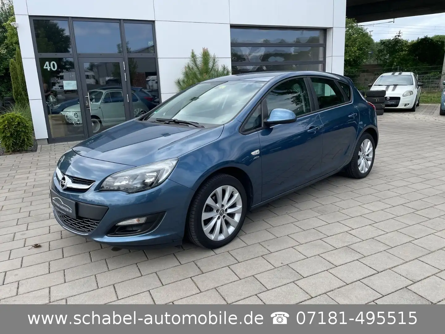 Opel Astra J 1.4T Active Klimaaut. AHK Sitzhzg Topzst Blau - 1