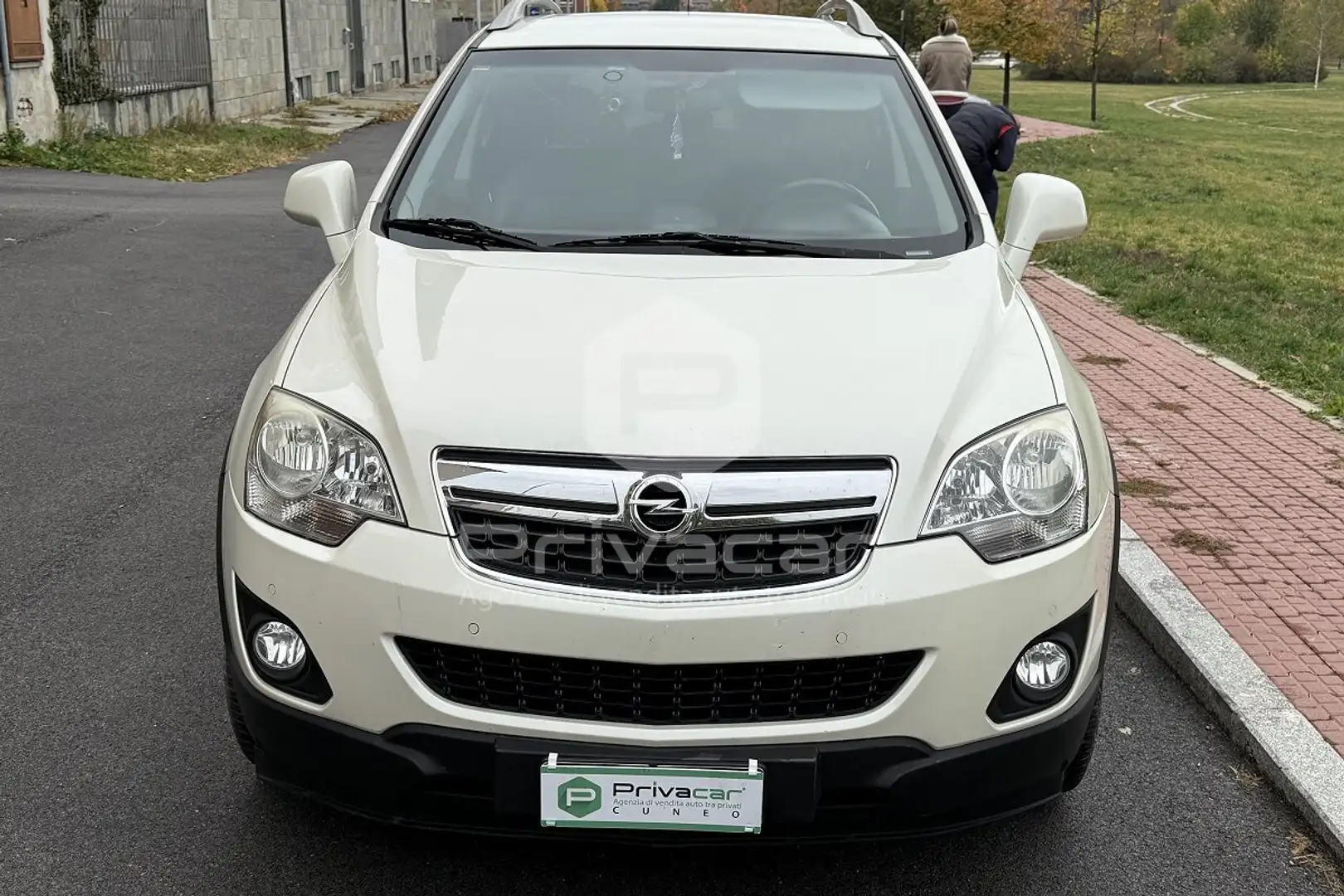Opel Antara Antara 2.2 CDTI 163CV Start&Stop Cosmo Weiß - 2