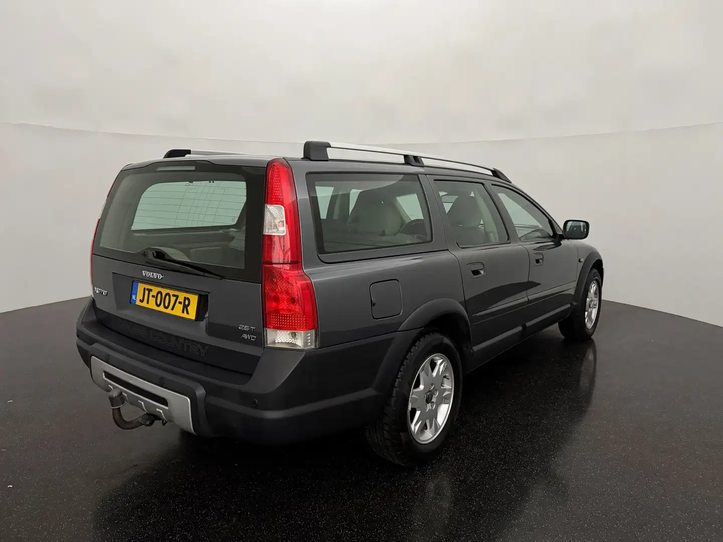 Volvo XC70 2.5 T AWD AUT Summum Grau - 2