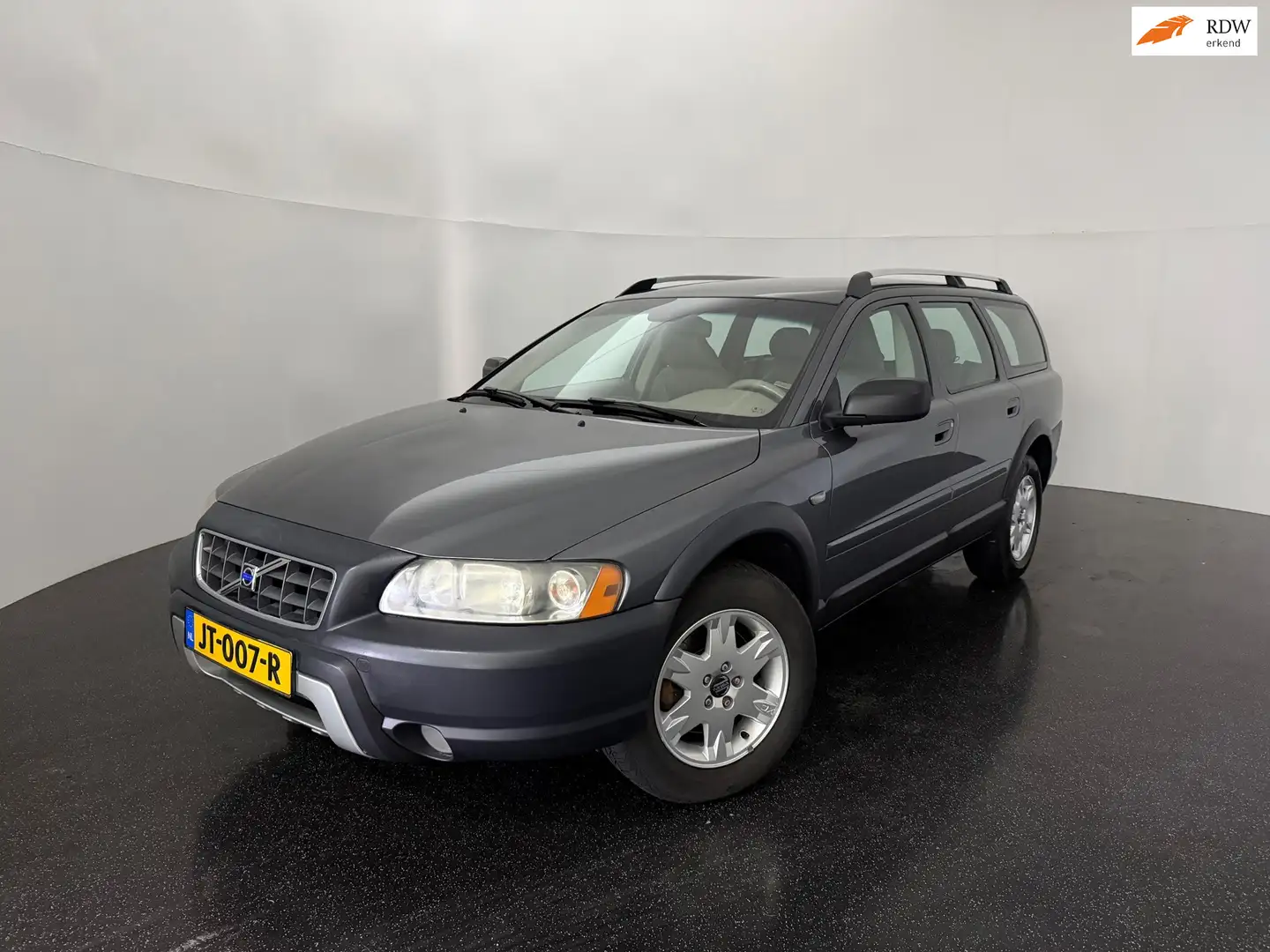 Volvo XC70 2.5 T AWD AUT Summum Grau - 1