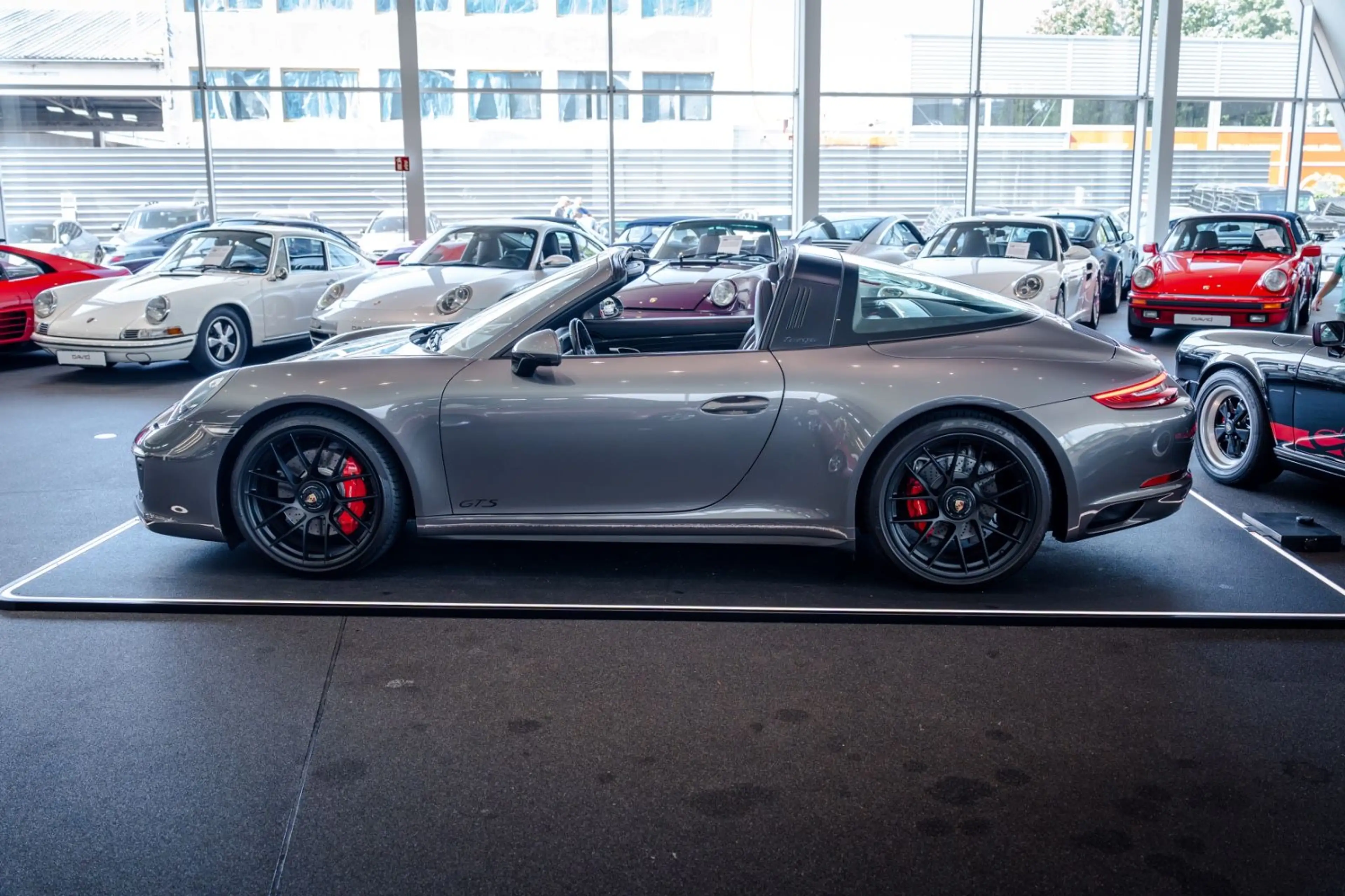 Porsche 991 .2 Targa 4 GTS*Approved*Bose*Carbon*Deutsch* — photo 5