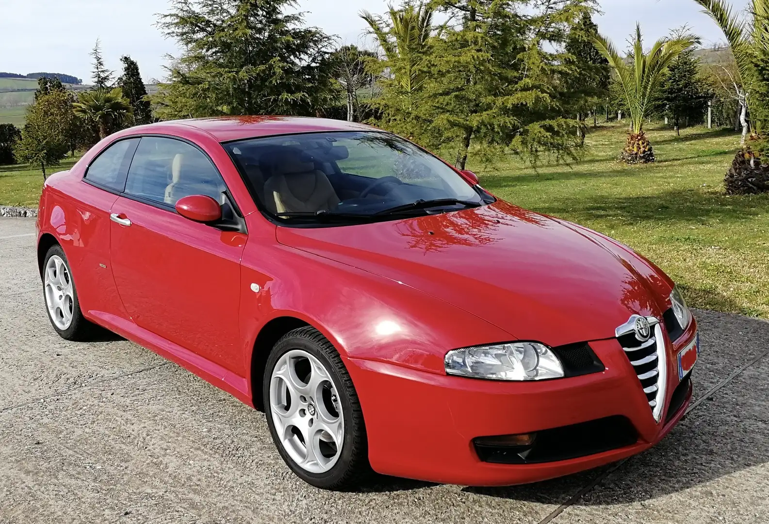 Alfa Romeo GT 1.9 jtd mjt Distinctive - 2