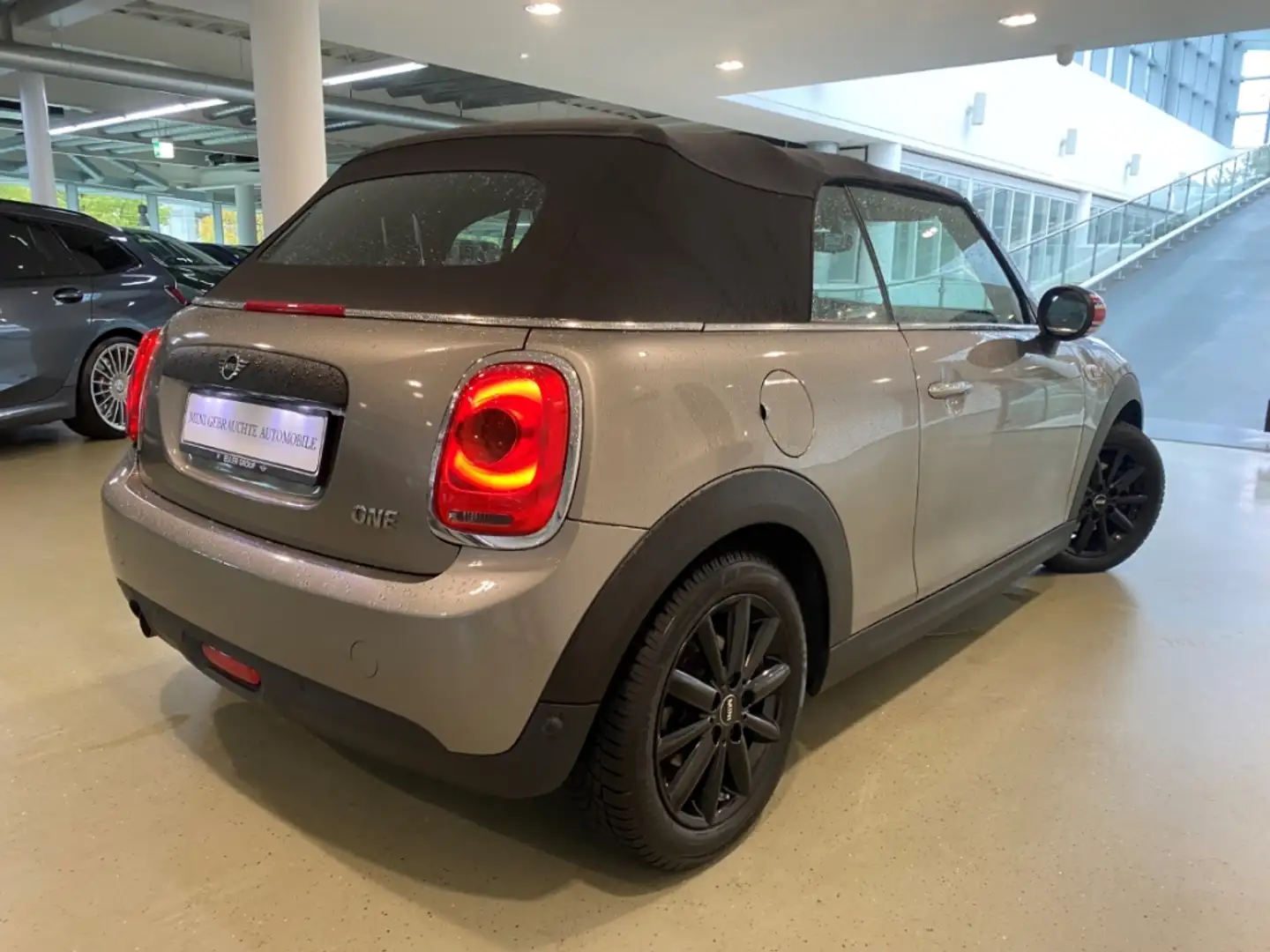 MINI One Cabrio El. Verdeck Ambientebeleuchtung SHZ Keyless PDC Al - 2