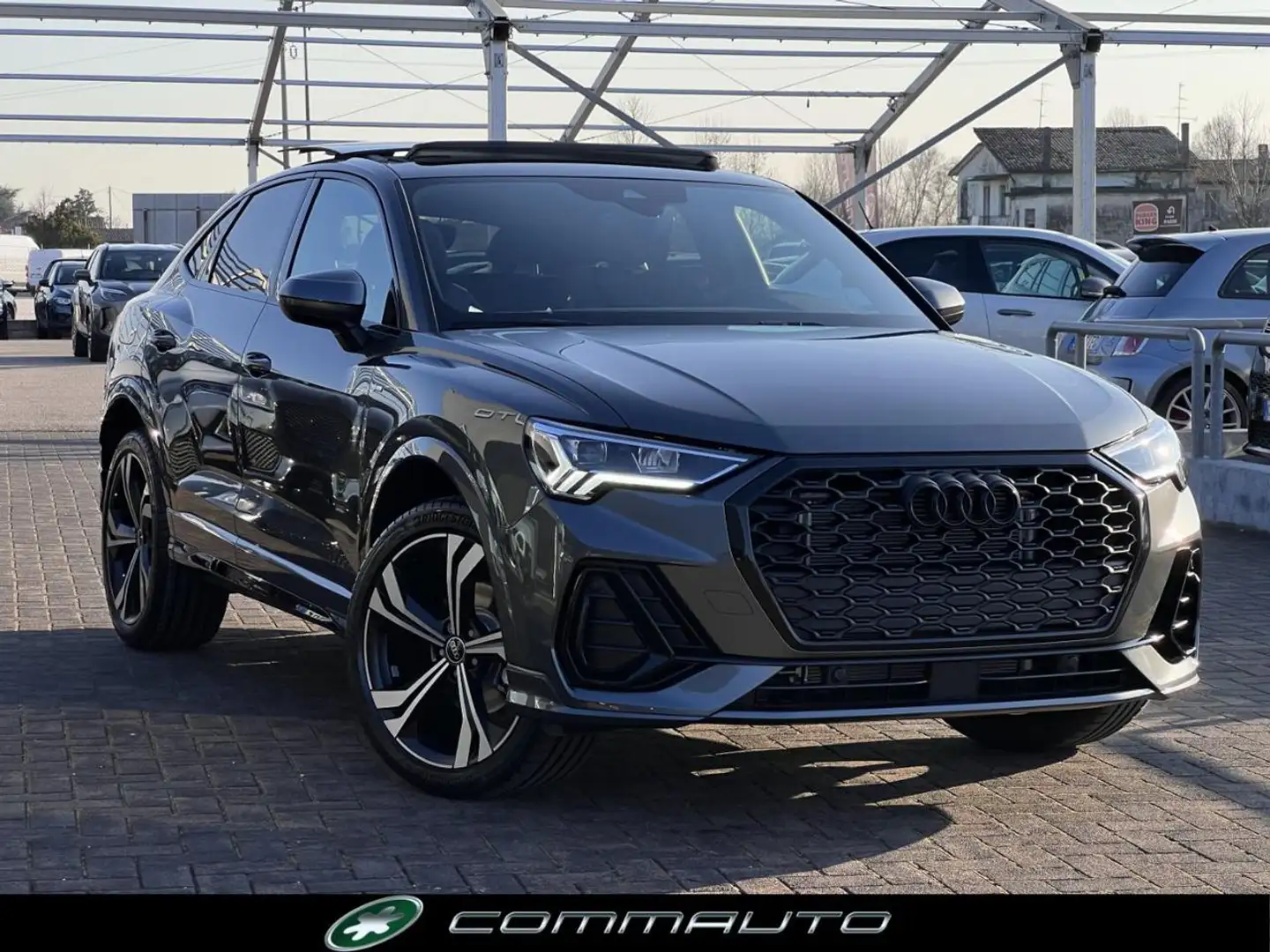 Audi Q3 SPB Sportback 35 TDI S tronic Identity Black Grigio - 2