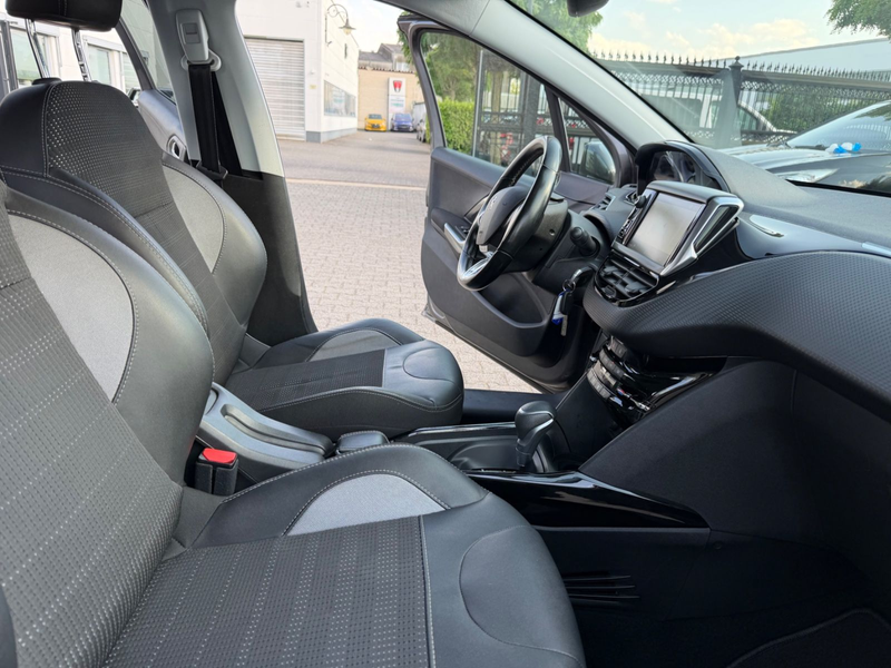 Peugeot 2008 Allure — photo 9