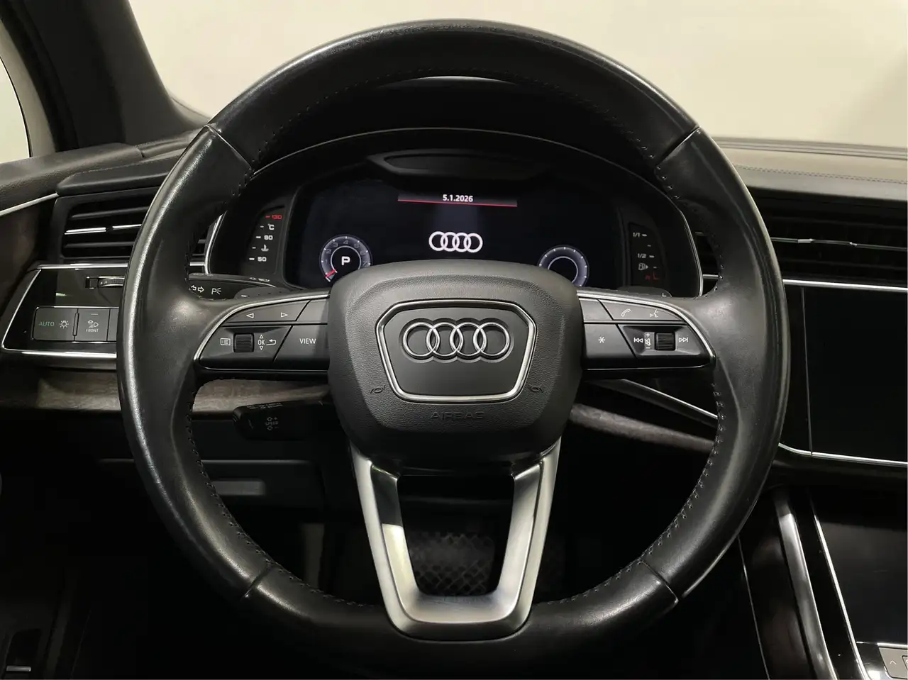 Audi Q7 photo Audi Q7