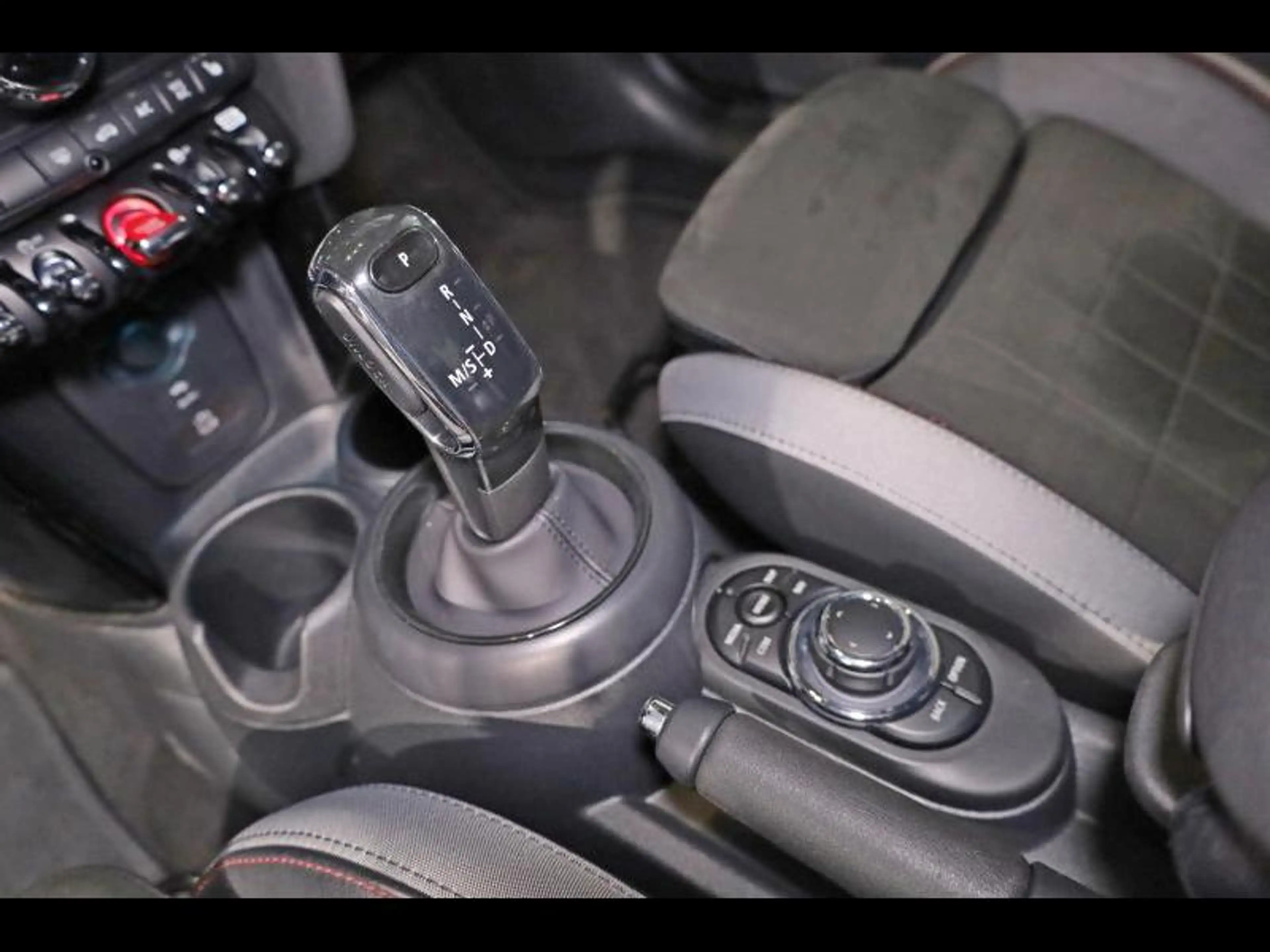 MINI Cooper S Hatch 3 portes Kit JCW — photo 12