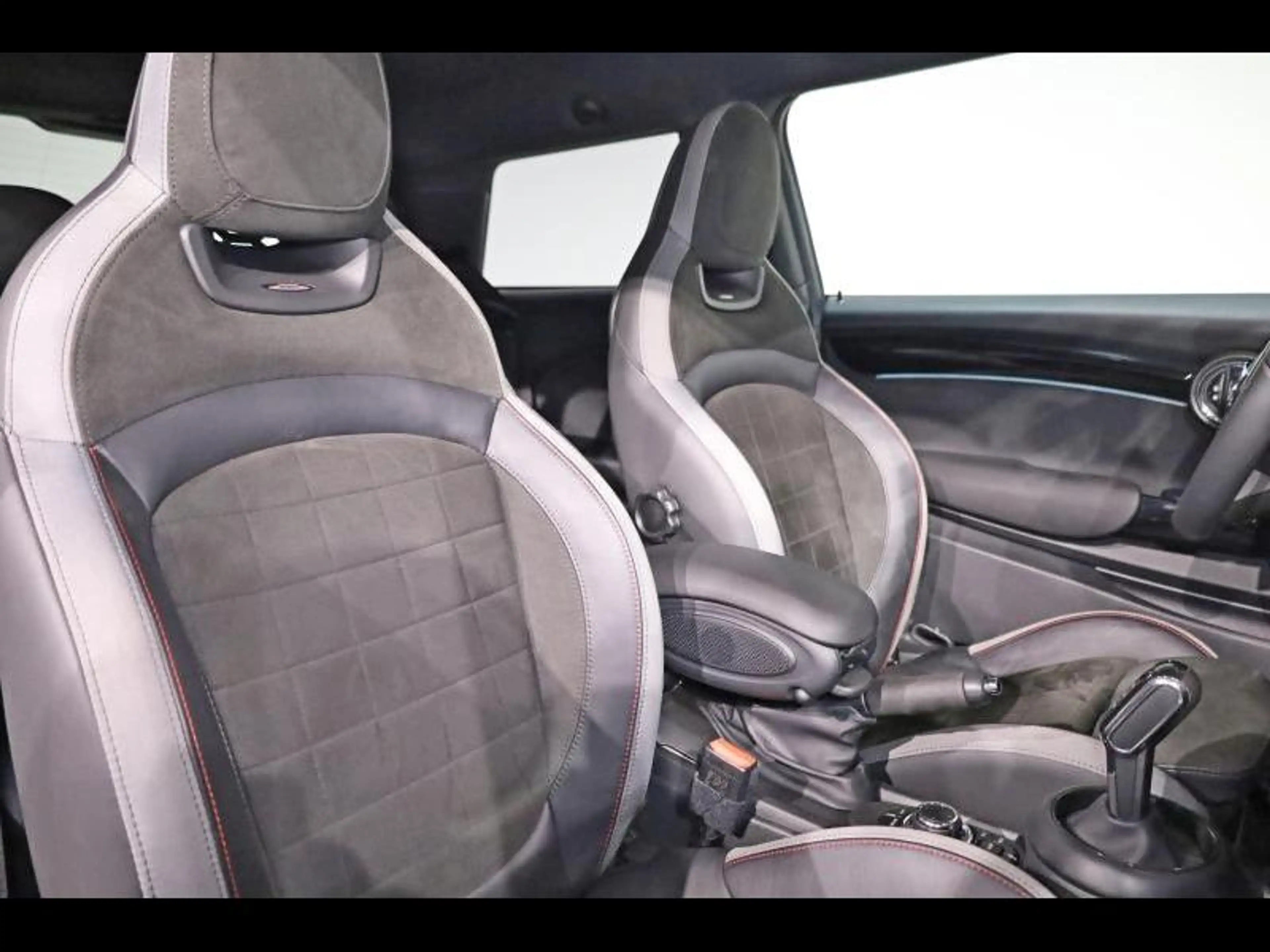 MINI Cooper S Hatch 3 portes Kit JCW — photo 11