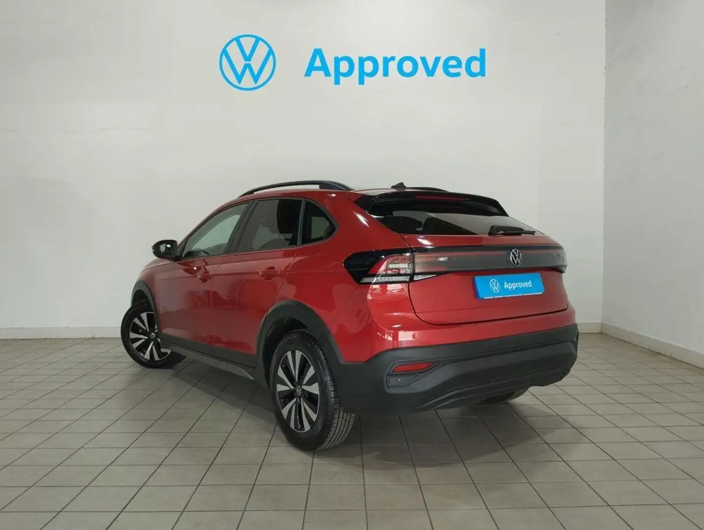 Volkswagen Taigo 1.0 TSI Life 70kW Rojo - 2