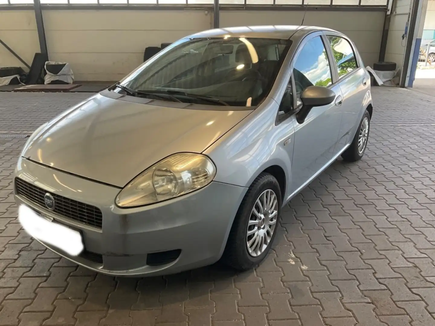 Fiat Grande Punto Pequeño Manual de 5 Puertas Plateado - 1