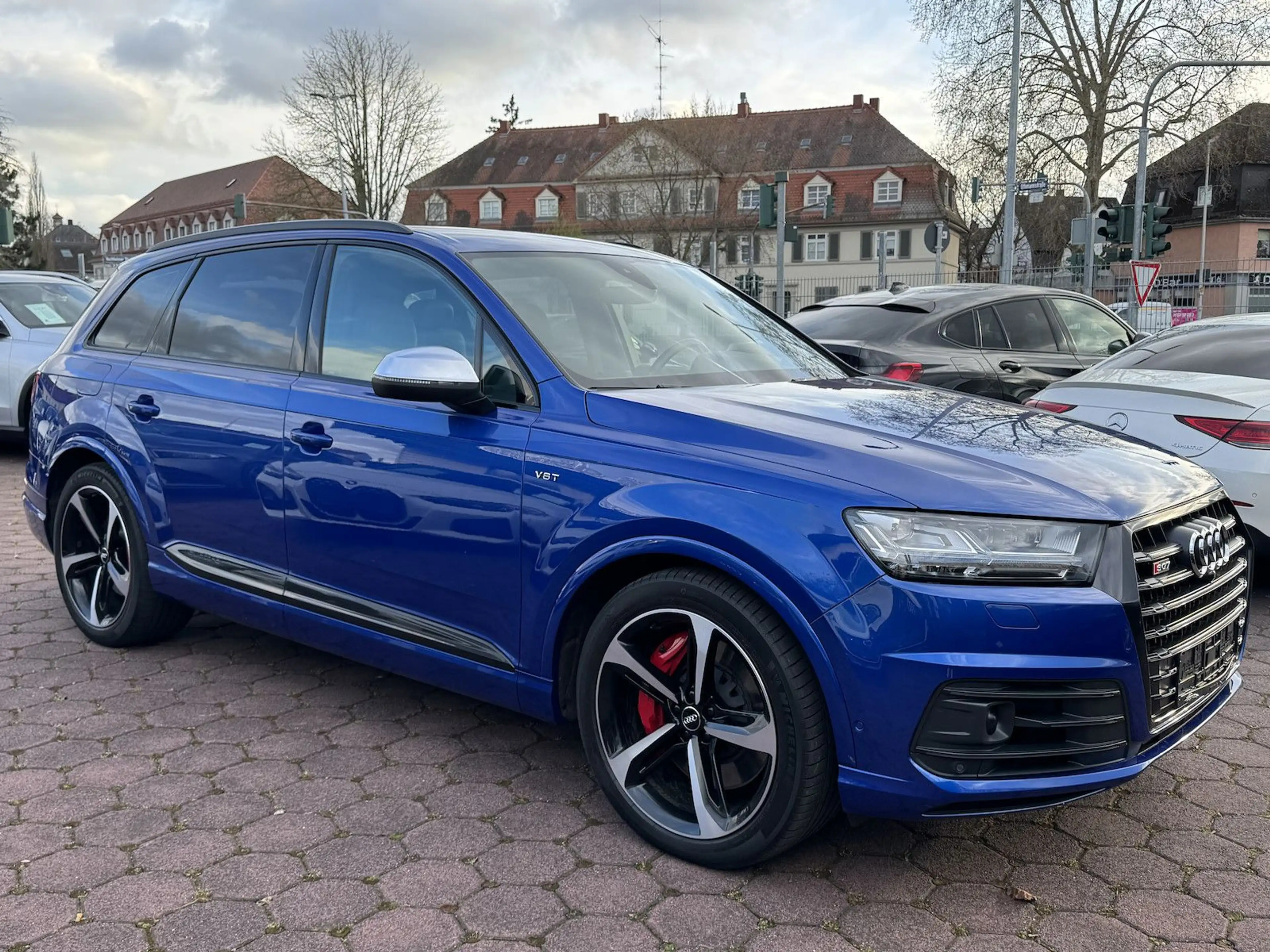 Audi SQ7 4.0 TDI quattro ALLRL MATRIX SOFT HUD ACC — photo 3