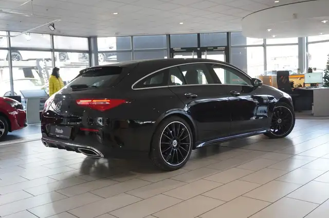 Mercedes-Benz Cla Class view 9
