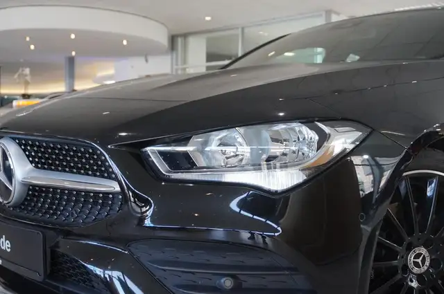 Mercedes-Benz Cla Class view 4