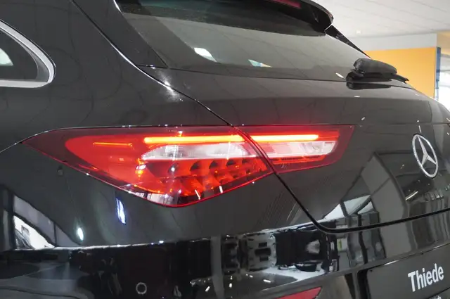 Mercedes-Benz Cla Class view 11