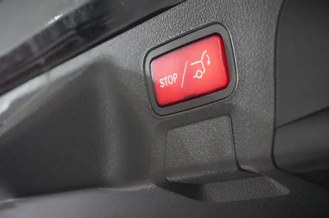 Mercedes-Benz Cla Class view 12