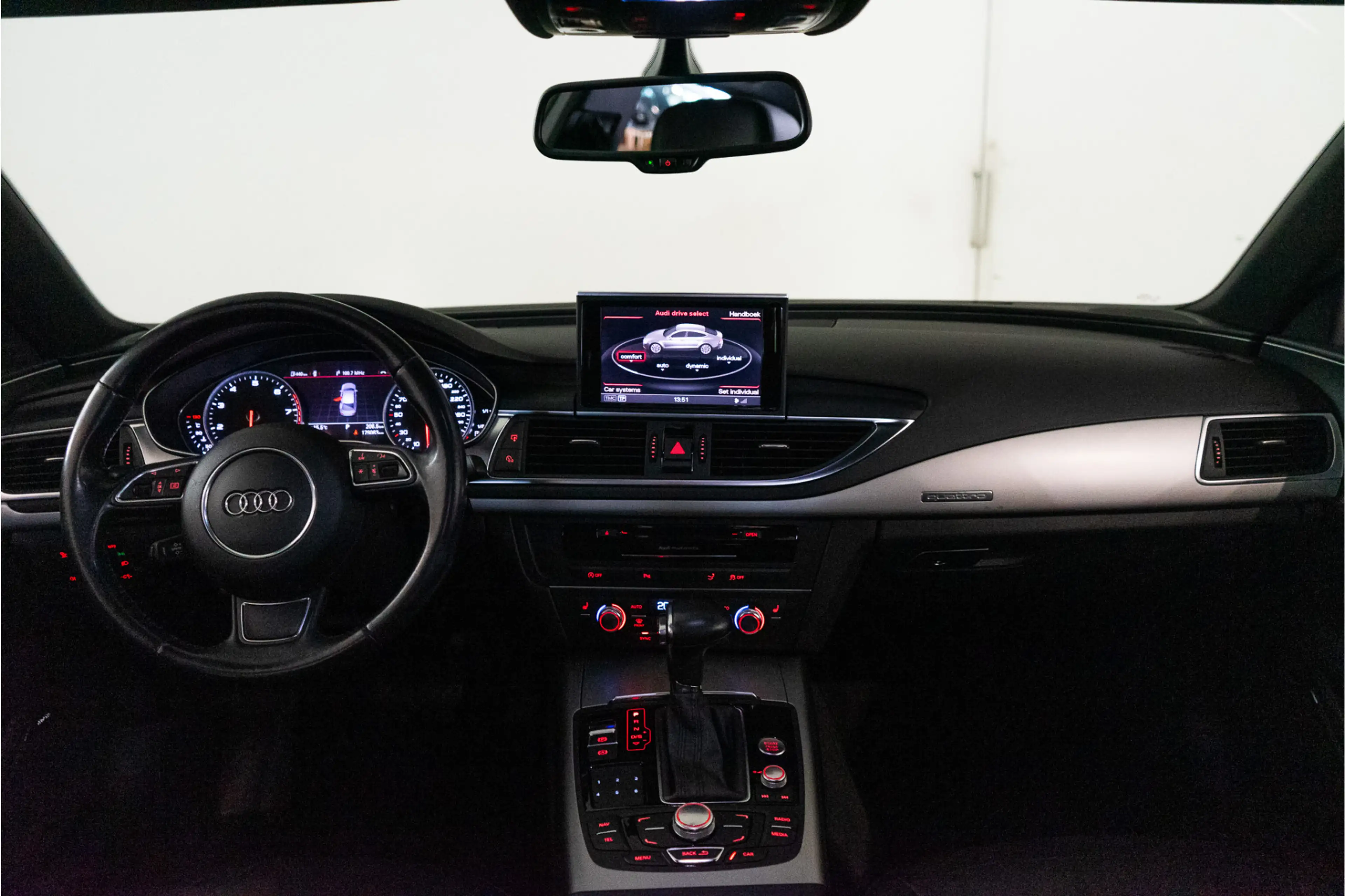 Audi A7 Sportback 2.8 FSI Quattro Pro Line+ 204PK | YOUNGT — photo 14