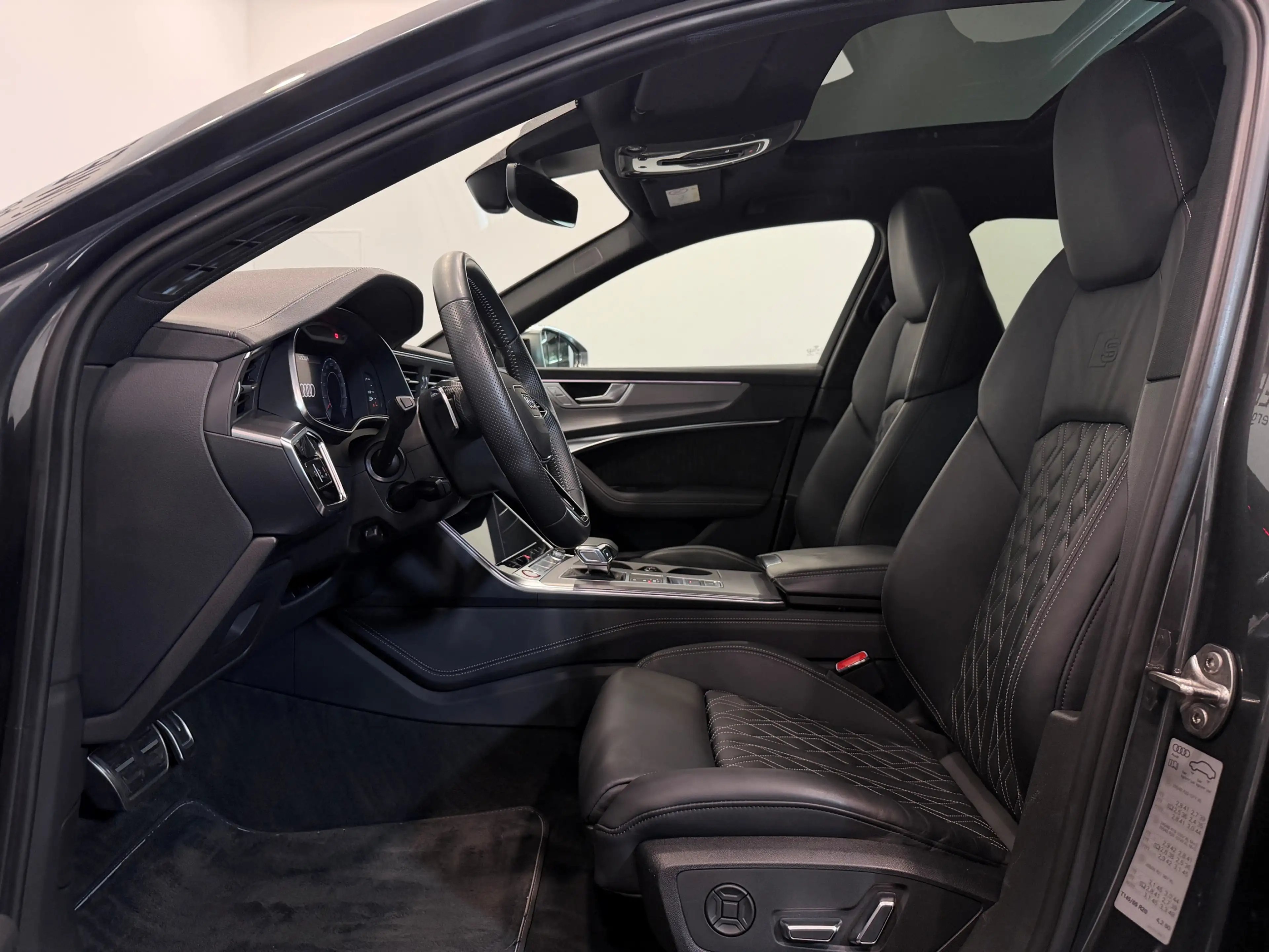 Audi S6 PANO Standheizung AHK S-Sportsitz HD-Matrix — photo 8