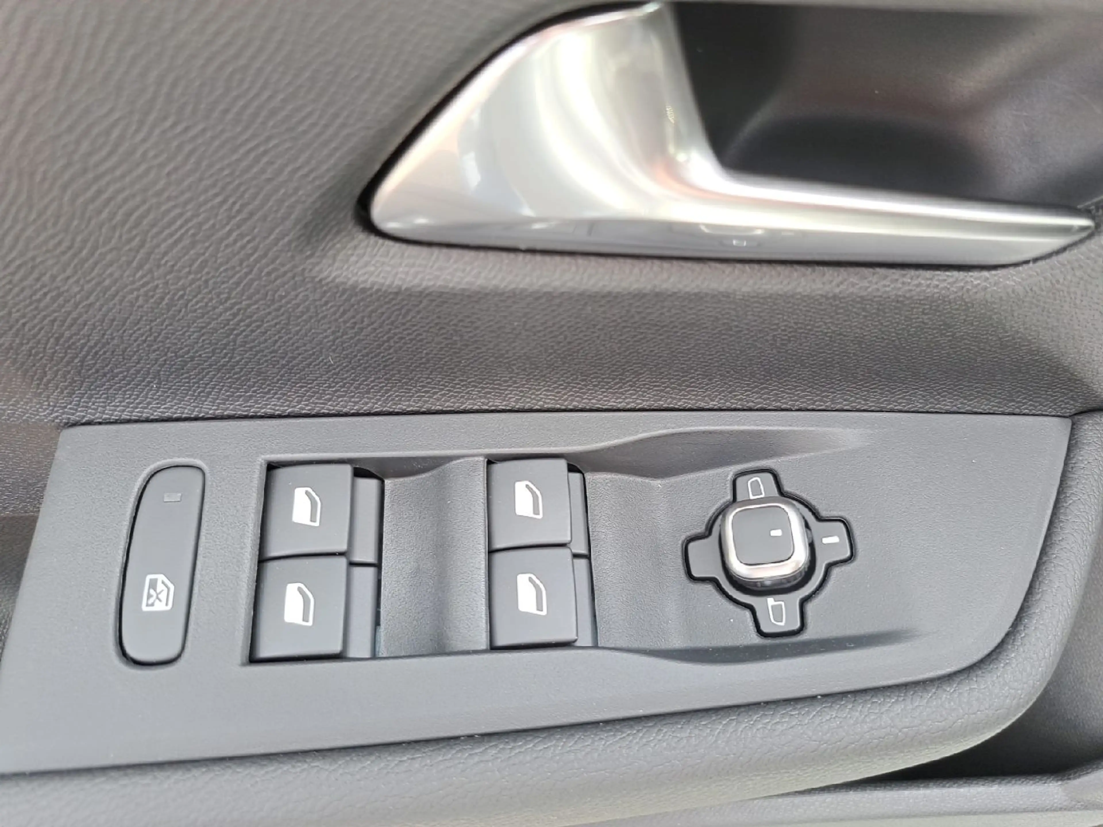 Opel Astra L ST 1.2 Turbo Edition *LED*DAB*SHZ*PDC*AWR — photo 13