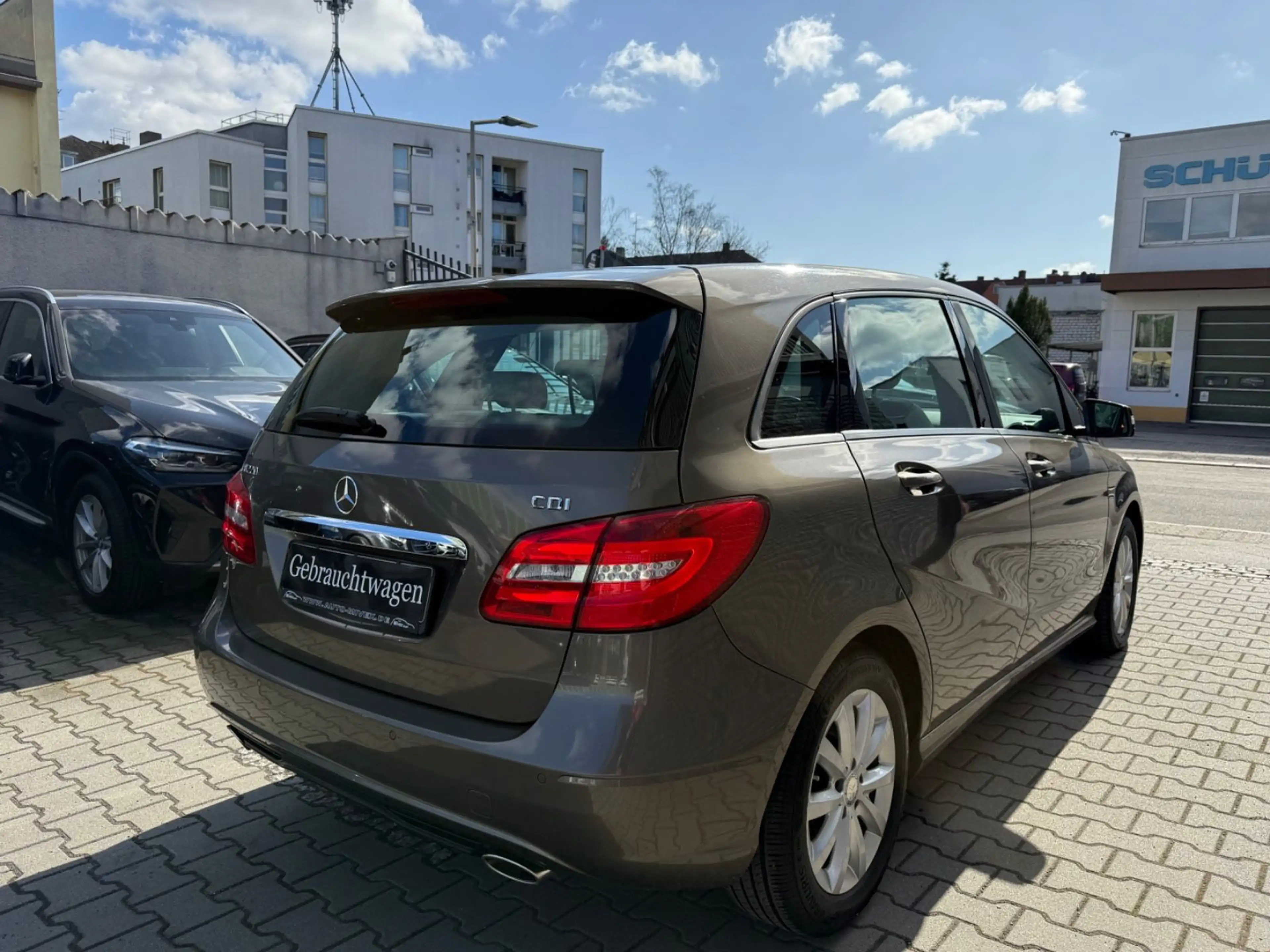 Mercedes-Benz B 220 CDI / d Aut. Xenon KAMERA NAVI 1.HAND — photo 7