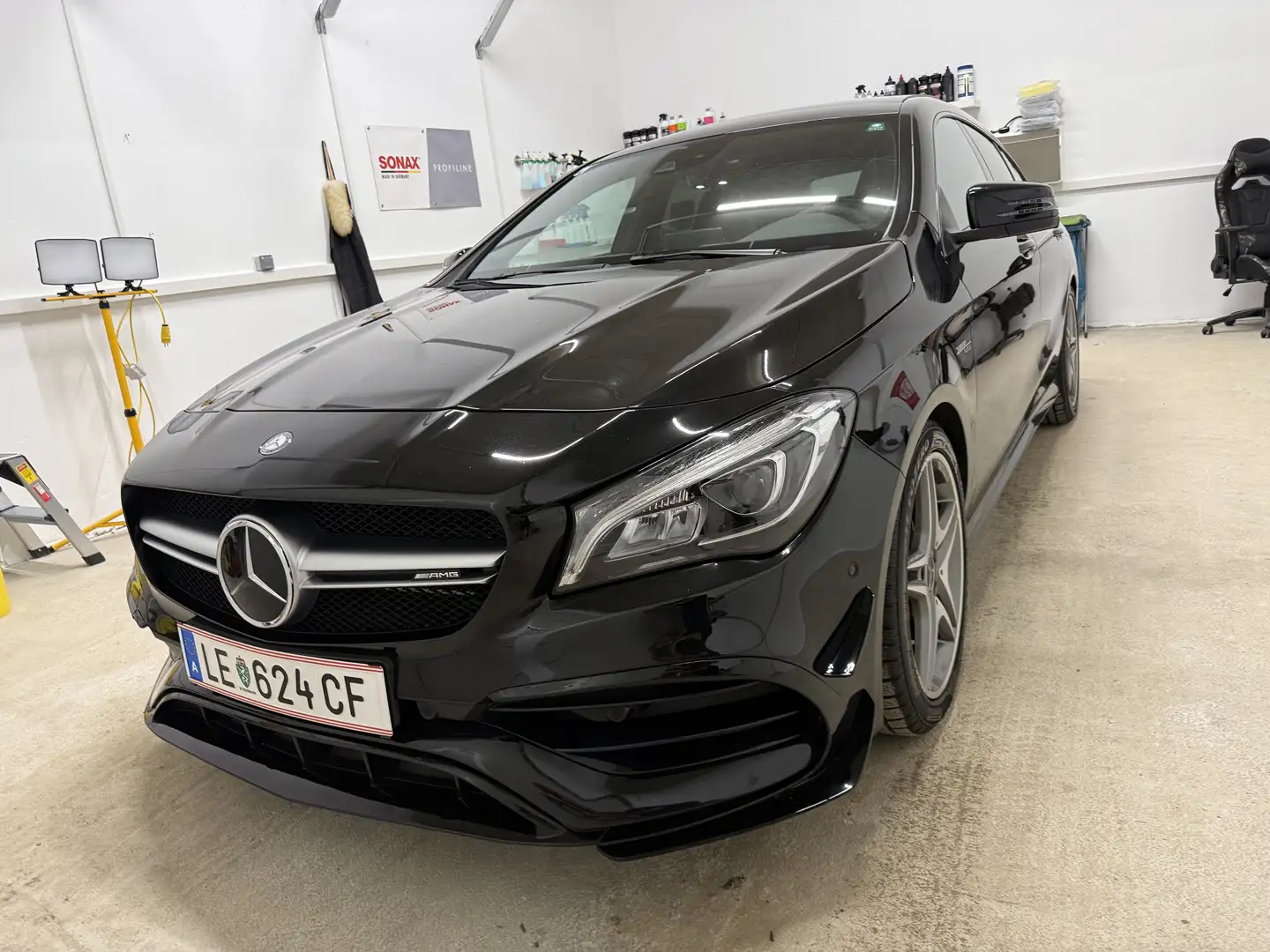 Mercedes-Benz CLA 45 AMG Shooting Brake 4MATIC Aut. - 2