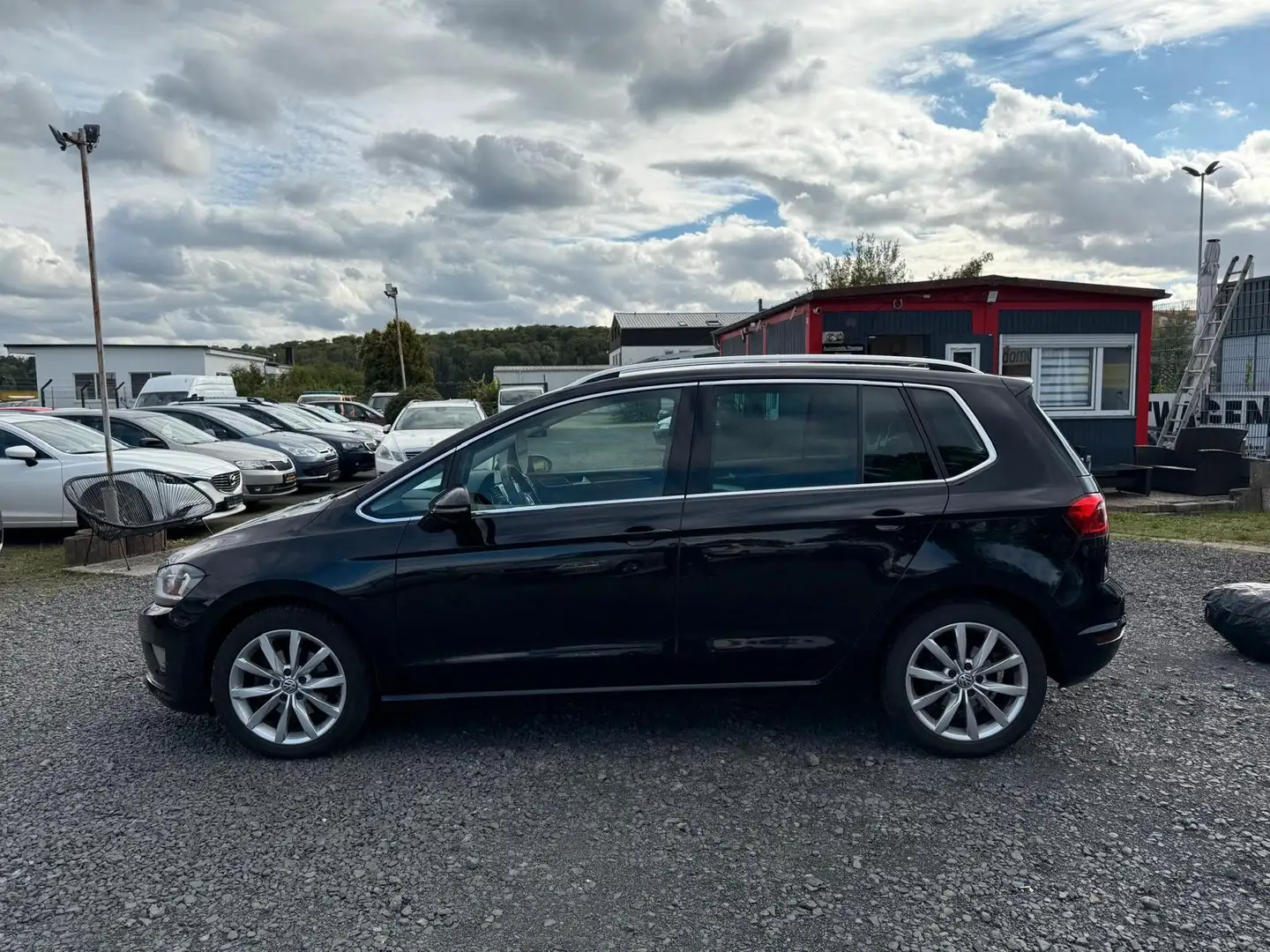 Volkswagen Golf Sportsvan VII Highline BMT/Start-Stopp Negro - 2