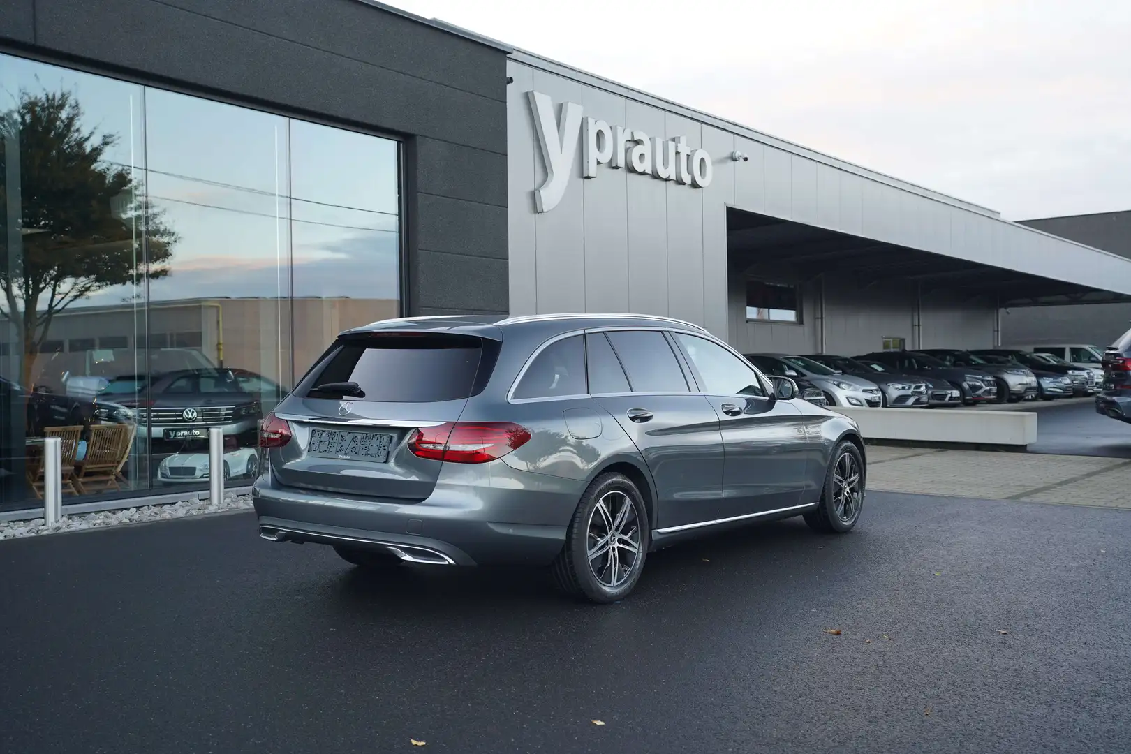 Mercedes-Benz C 180 C 180 T Leder Navi CruiseControl Camera Topstaat Gris - 2