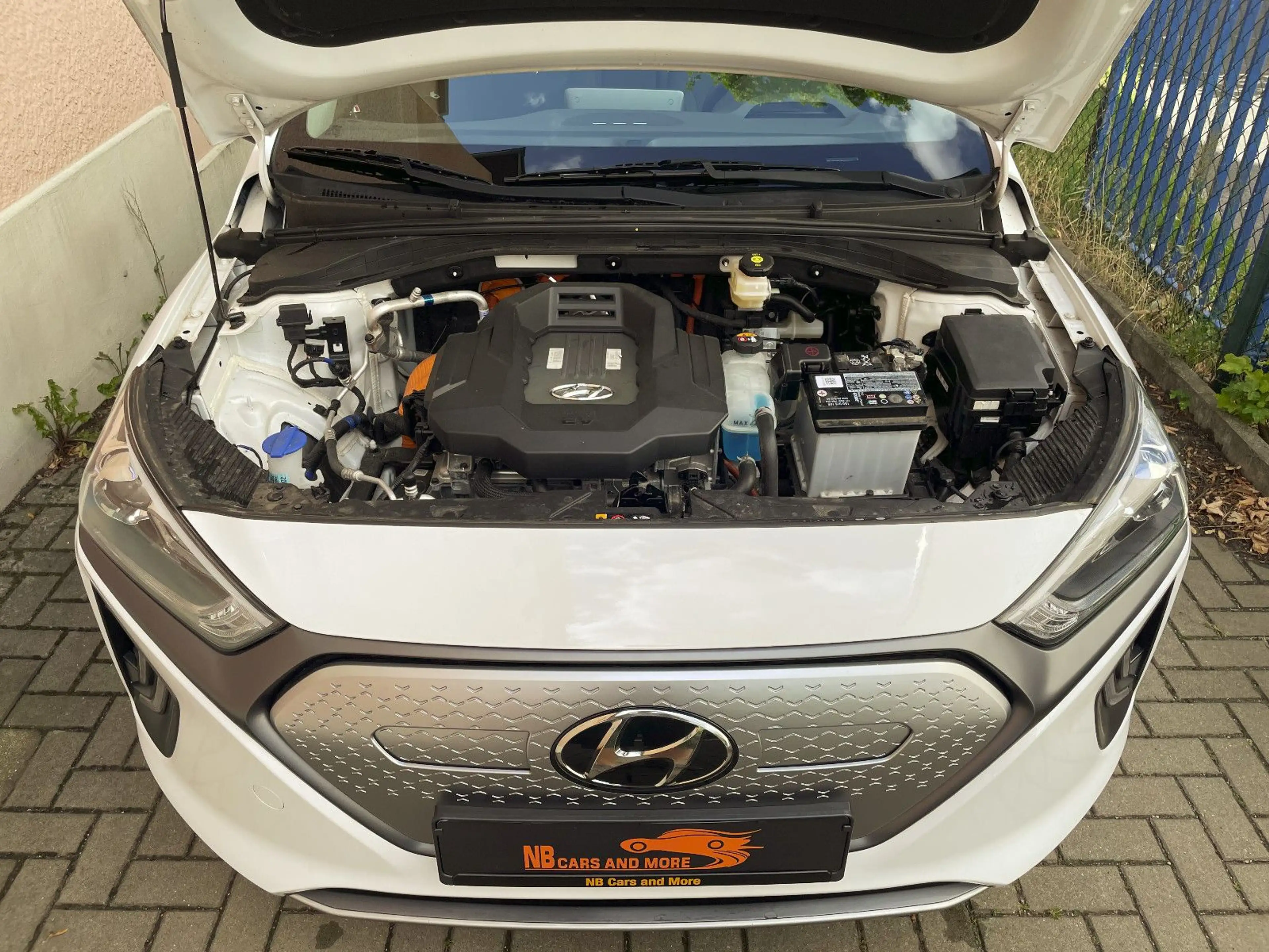 Hyundai IONIQ Trend Elektro aus 2. Besitz erst 20Tkm!!! — photo 21