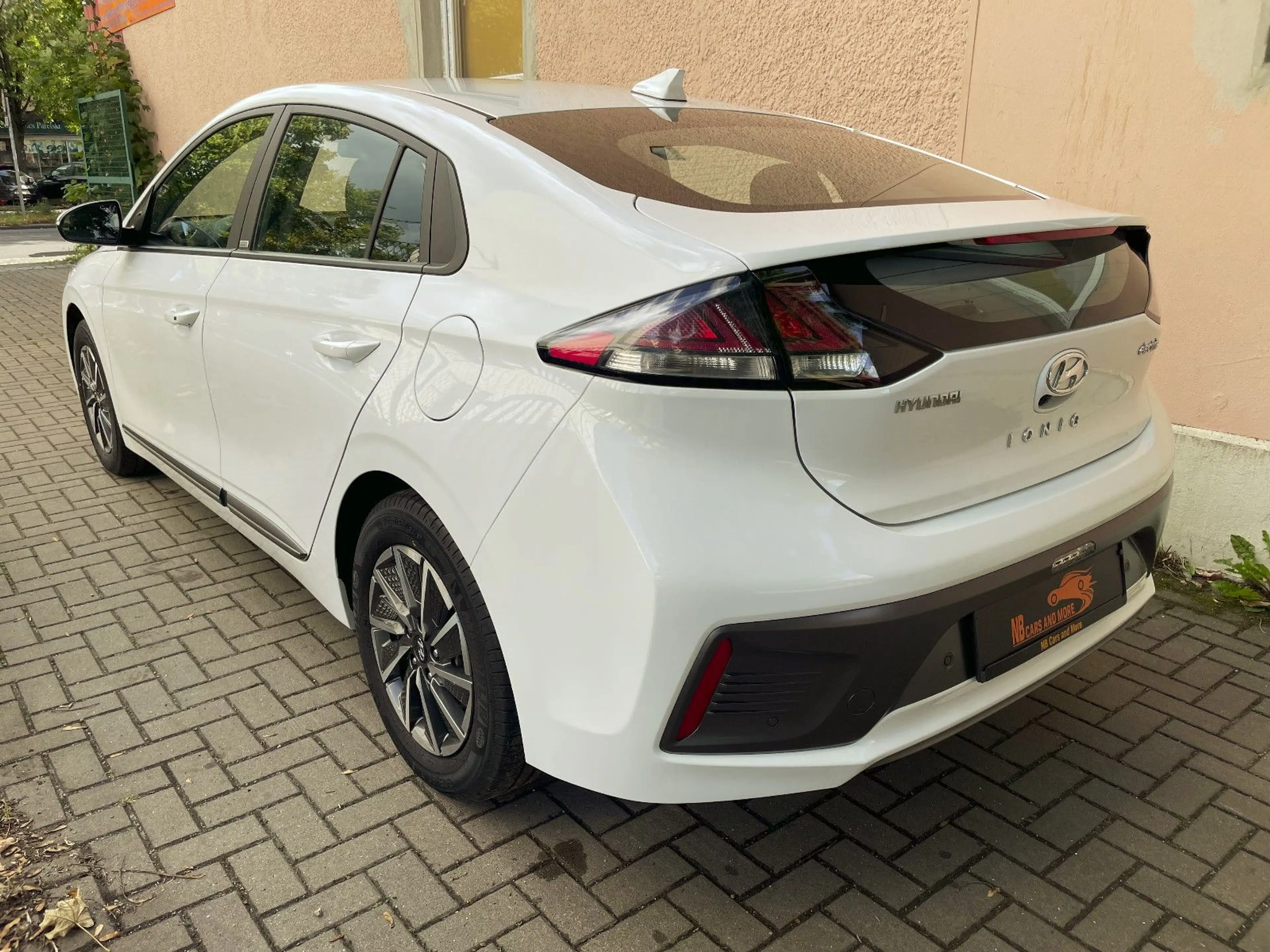 Hyundai IONIQ Trend Elektro aus 2. Besitz erst 20Tkm!!! — photo 4