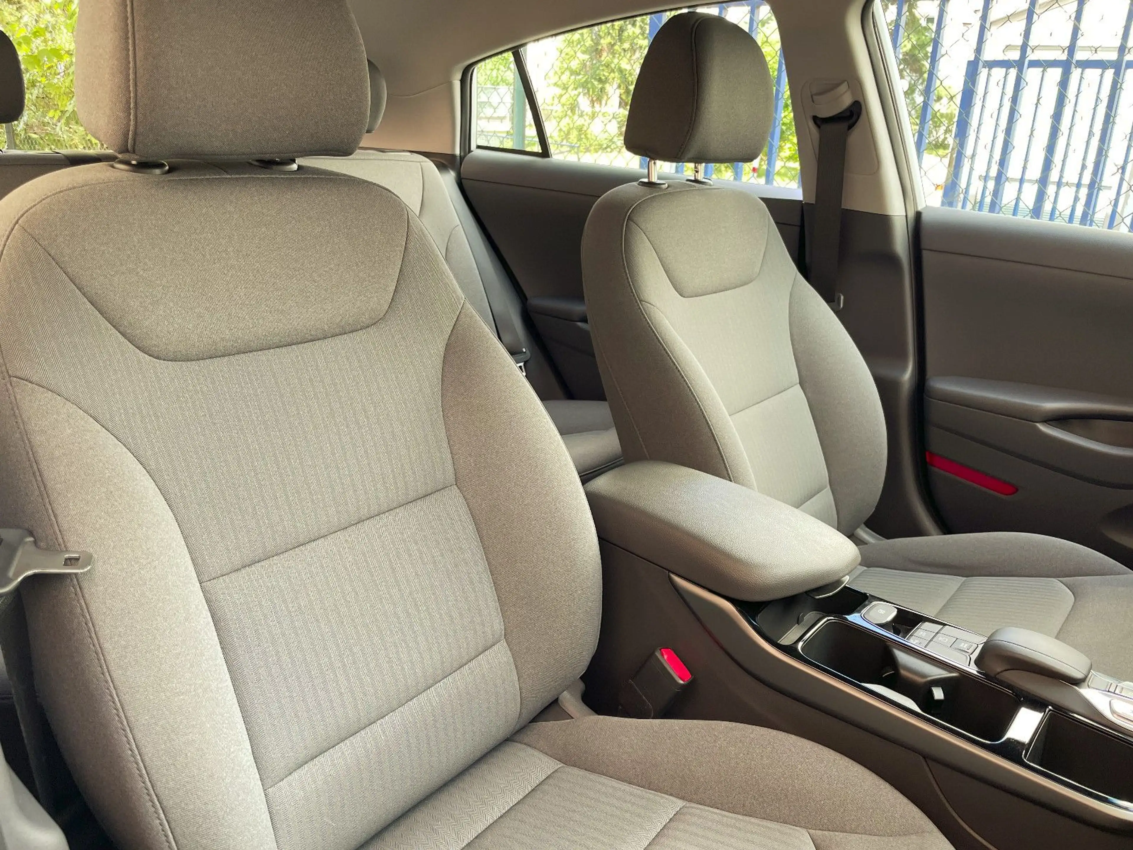 Hyundai IONIQ Trend Elektro aus 2. Besitz erst 20Tkm!!! — photo 15