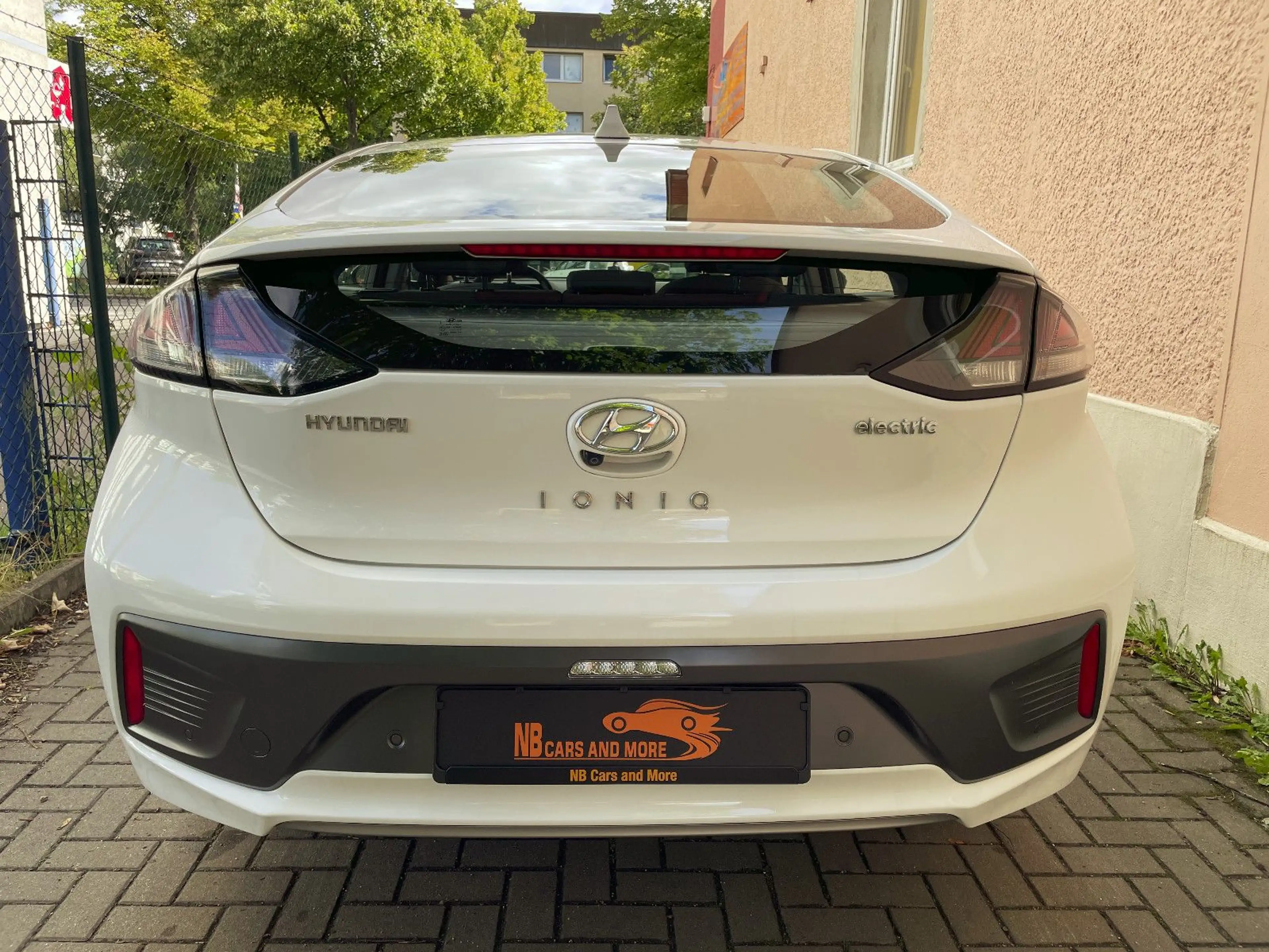 Hyundai IONIQ Trend Elektro aus 2. Besitz erst 20Tkm!!! — photo 5