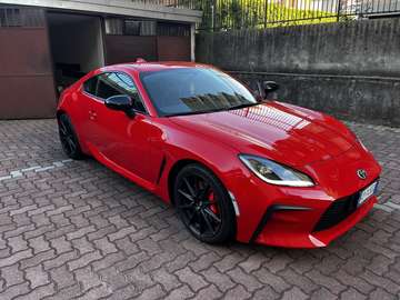 2.4 Premium Sport