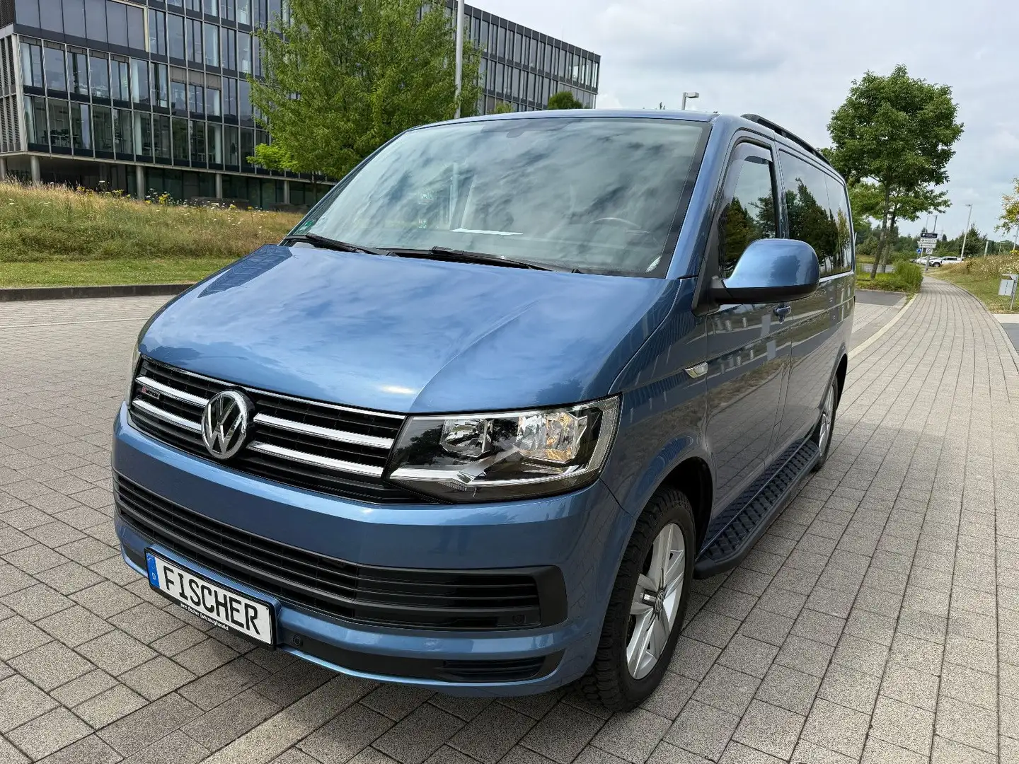 Volkswagen T6 Transporter T6 Caravelle Comfortline 4Motion + viele Extras Bleu - 1