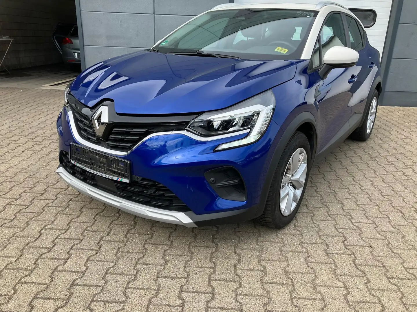 Renault Captur II 1.3 TCe EDC 140 Evolution Blau - 2
