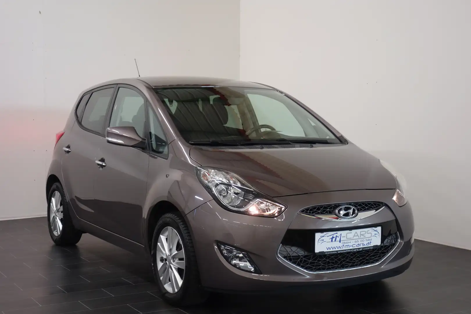 Hyundai iX20 1,4 CVVT GO! *SHZ*ALU*TOP* Braun - 2