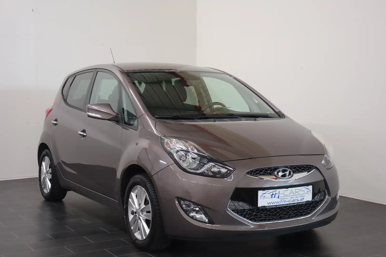 Hyundai iX20 1,4 CVVT GO! *SHZ*ALU*TOP* Braun - 1