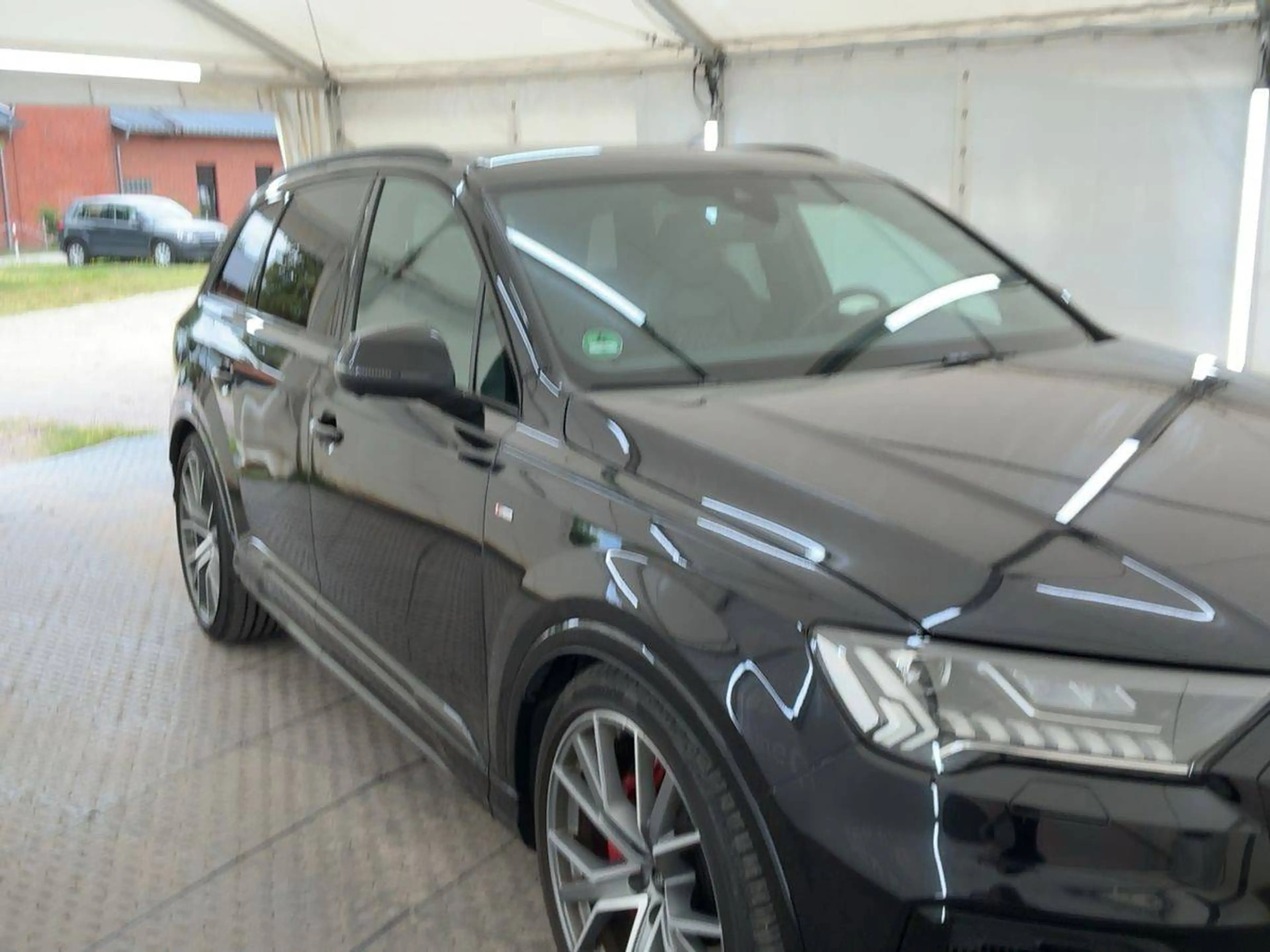 Audi Q7 60 TFSI e quattro S line — photo 5