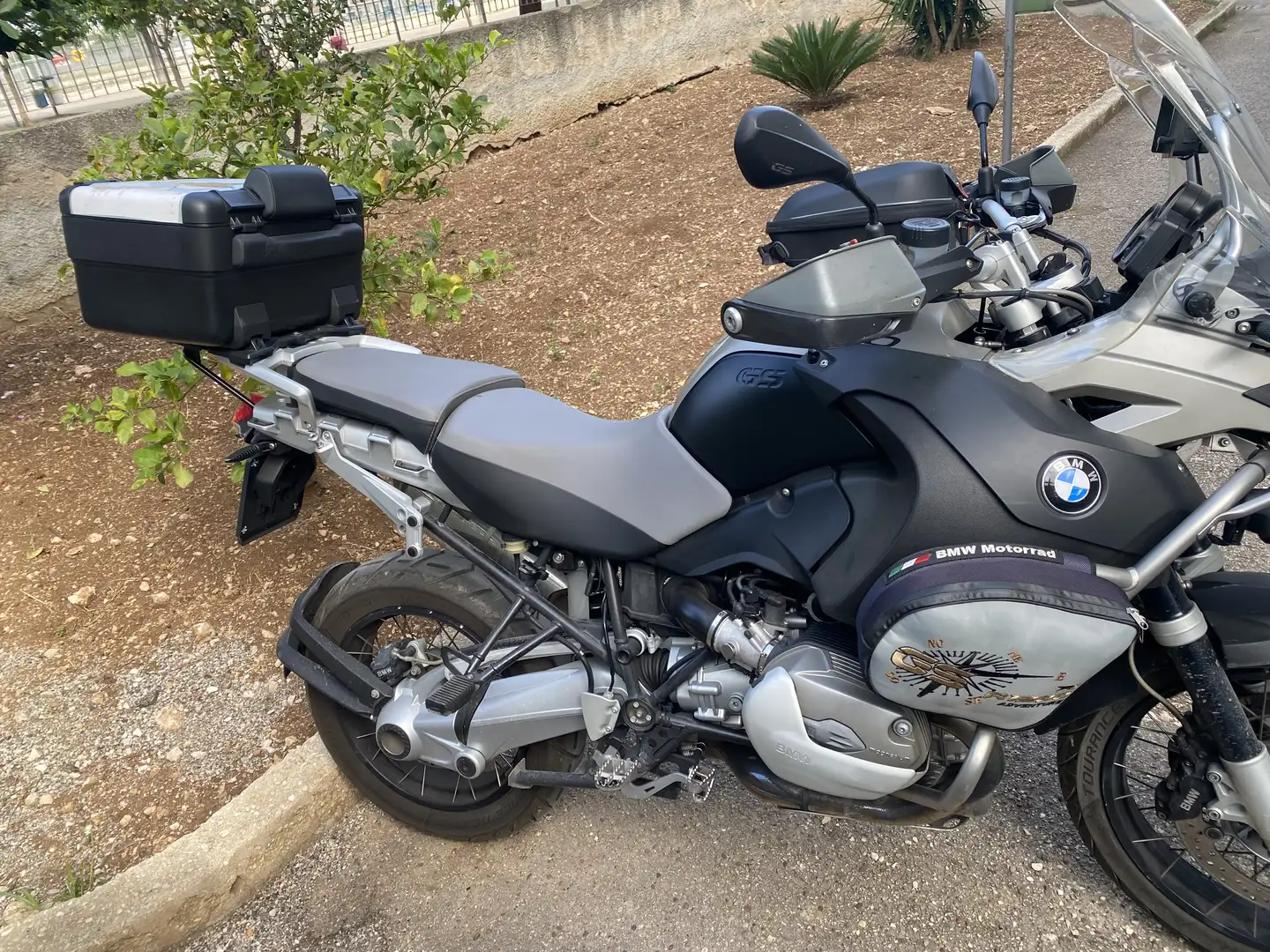 BMW R 1200 GS Adventure - 1