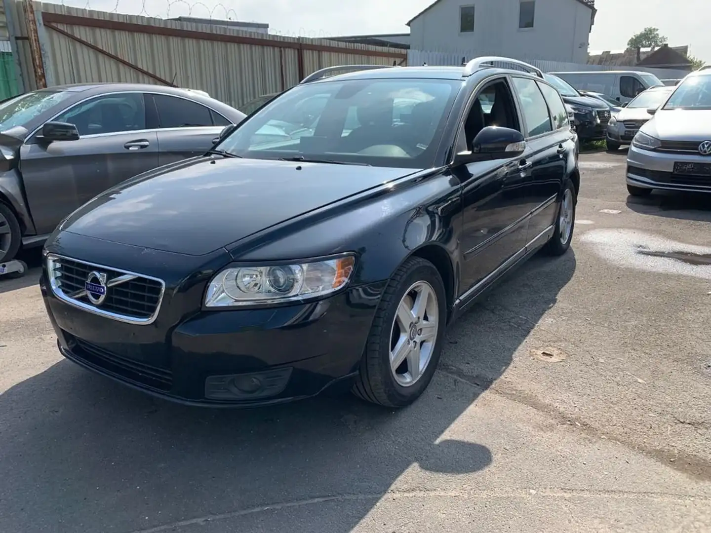 Volvo V50 V50 DPF D2 Business Edition Schwarz - 1