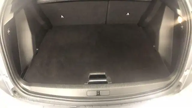 Peugeot 2008 view 10