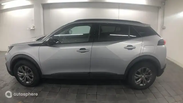 Peugeot 2008 view 3