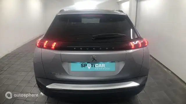 Peugeot 2008 view 4